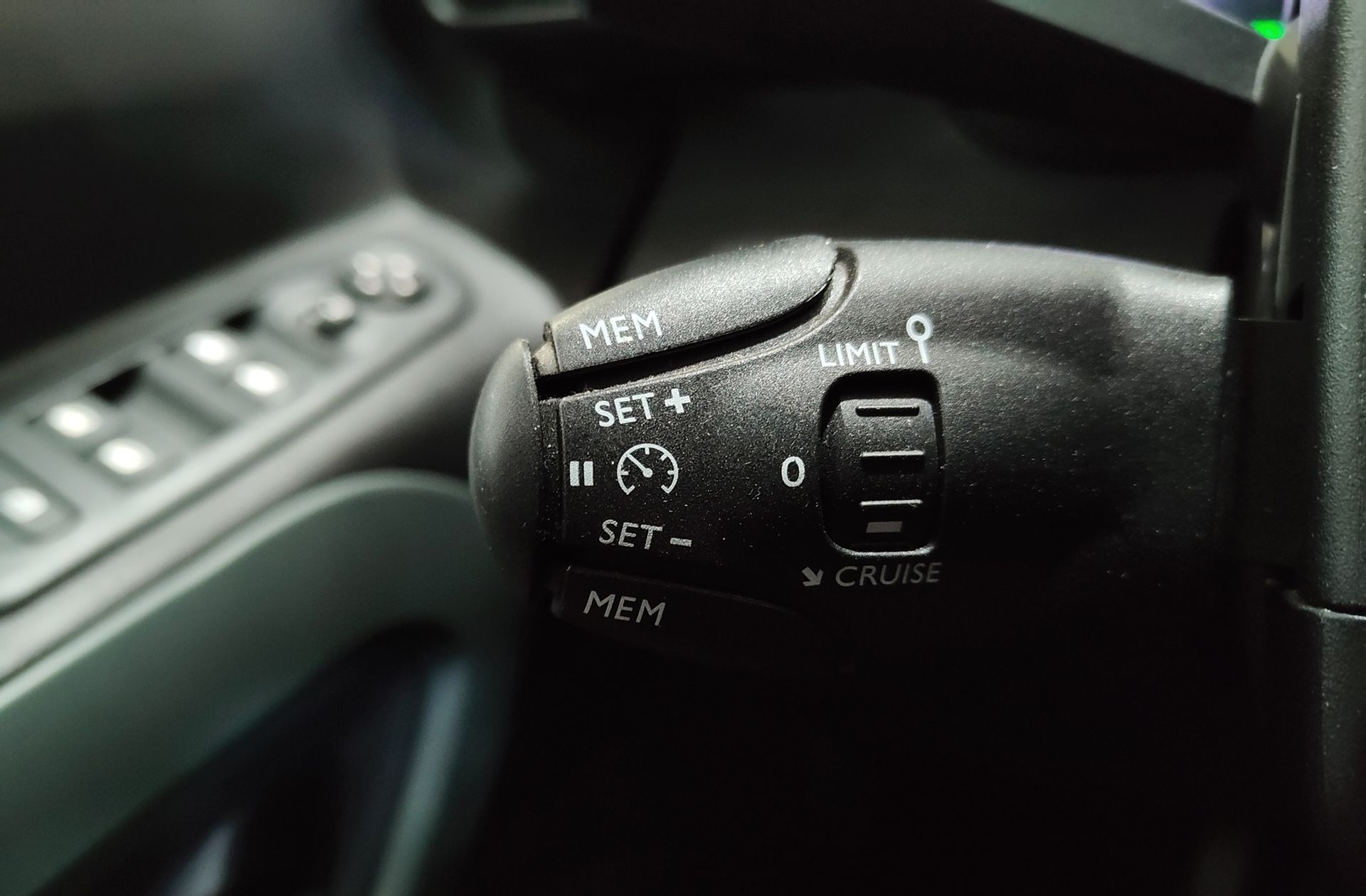 Citroën Berlingo Combi BlueHDi 100 Talla M Shine Business - foto 25