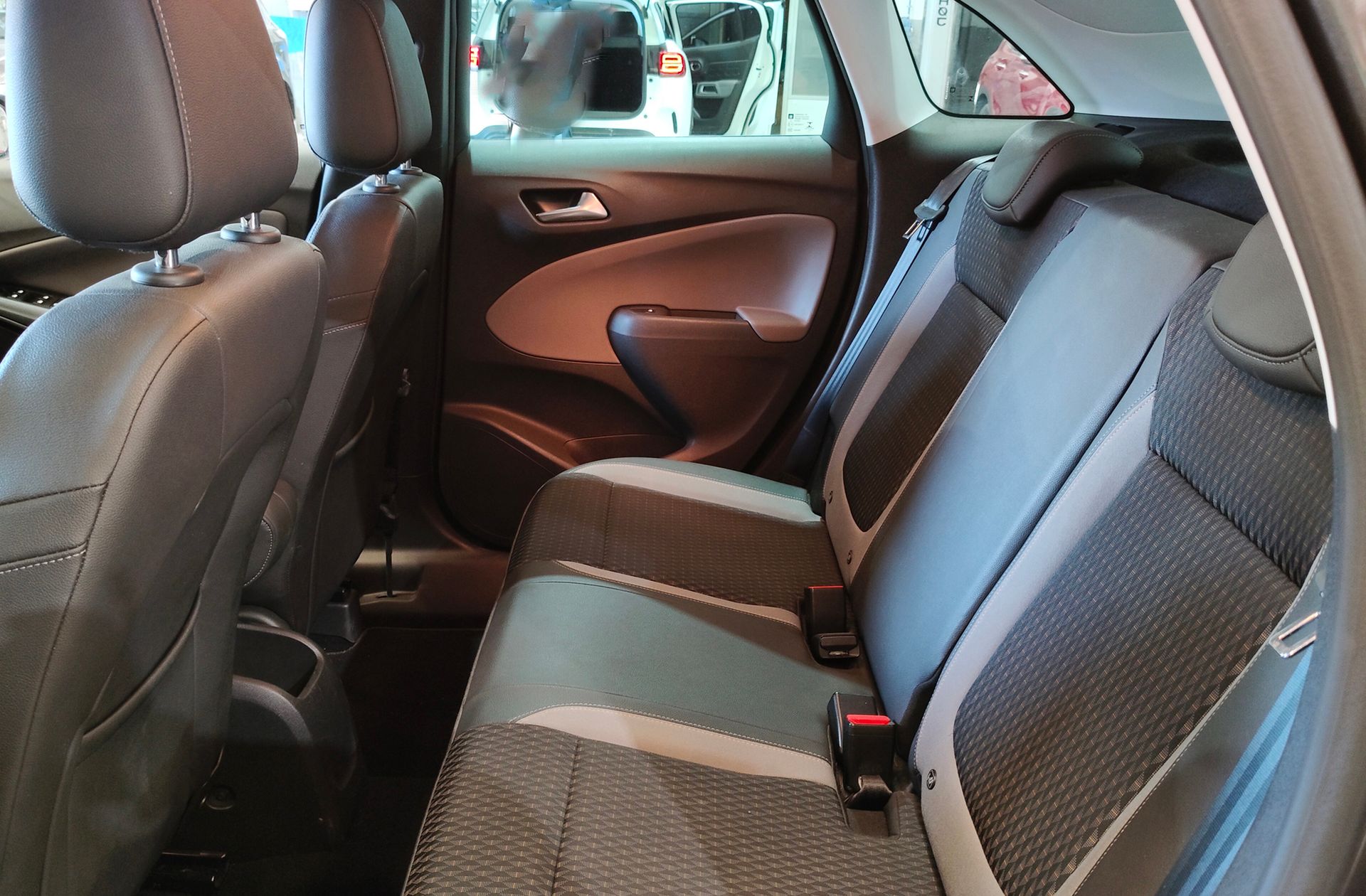 Opel Crossland 1.2 Innovation - foto 11