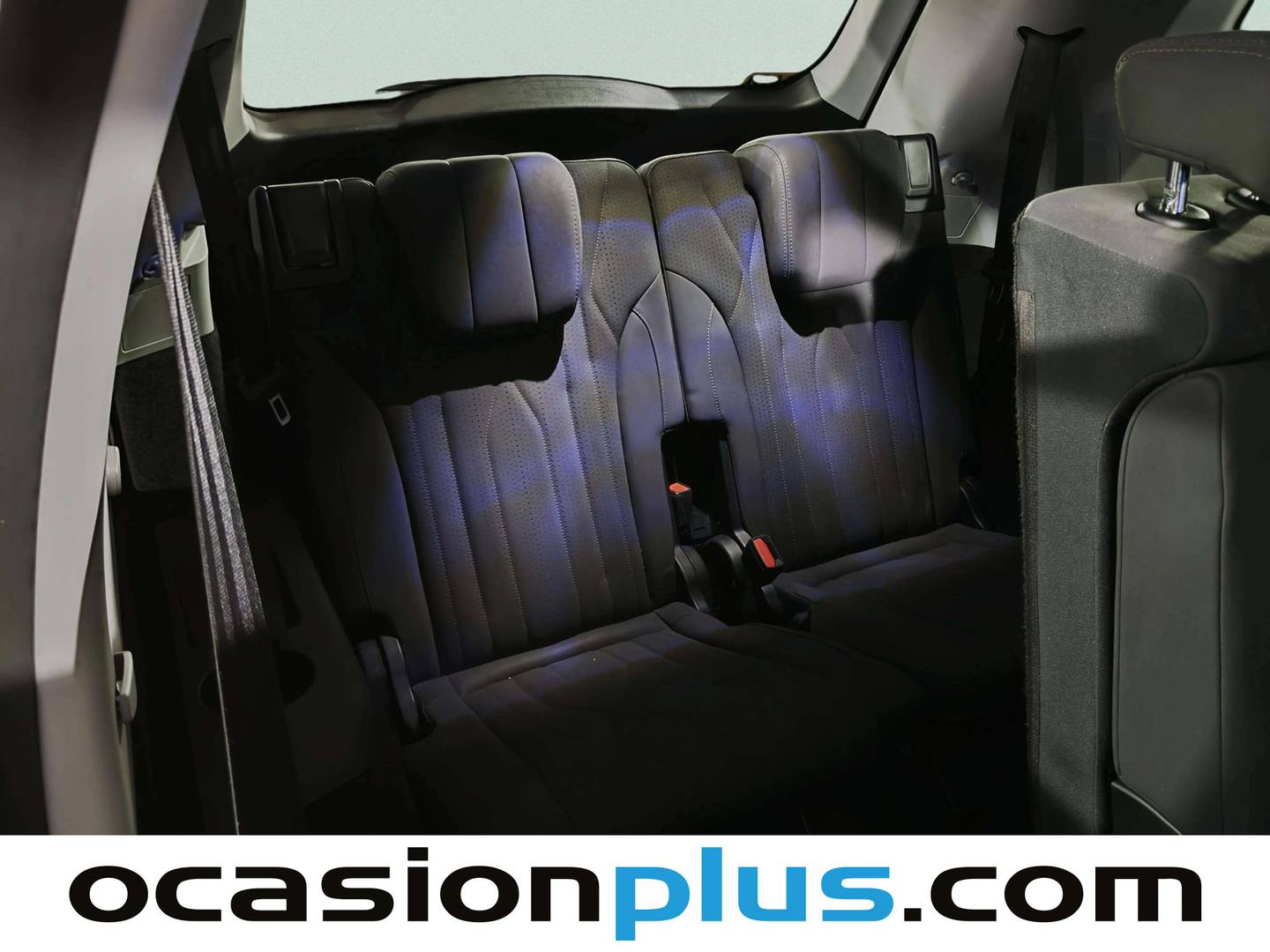 Extras y acabados del EBRO S800 EBRO S800 1.6 TGDI Premium DCT (147 CV)
