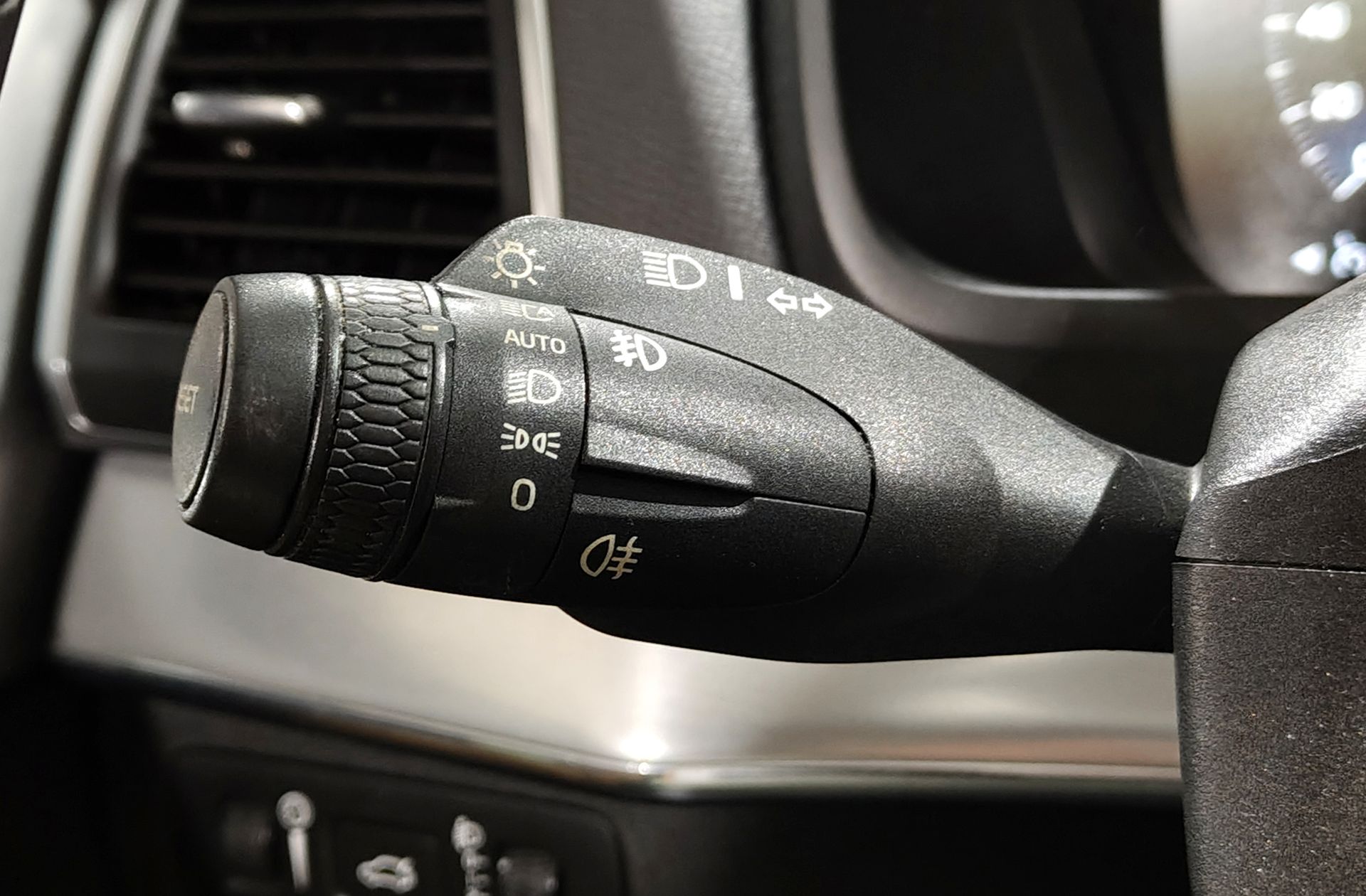 Volvo XC90 D5 Momentum AWD - foto 26