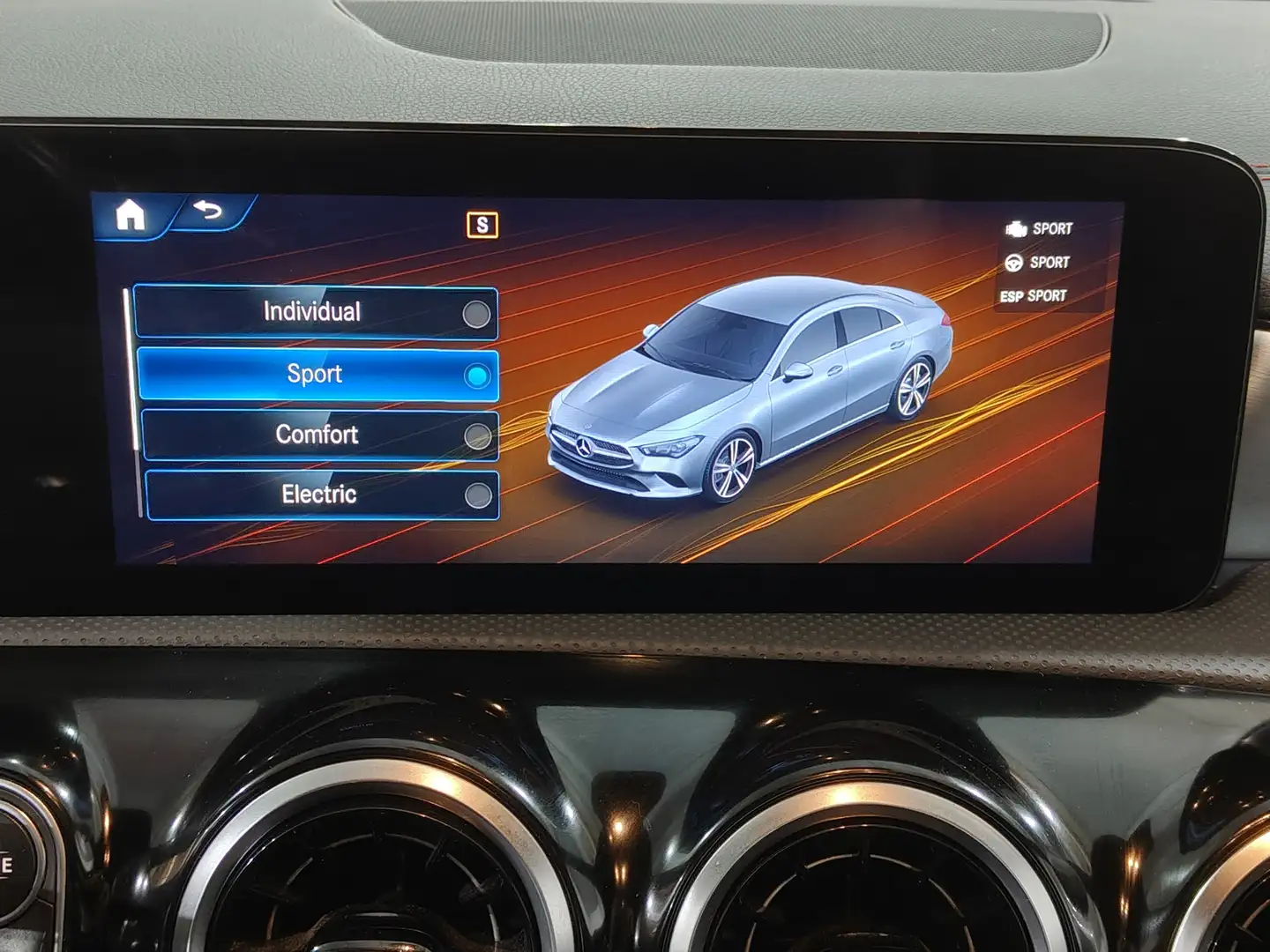 Foto Mercedes CLA Mercedes-Benz CLA 250 e (218 CV) Pack AMG