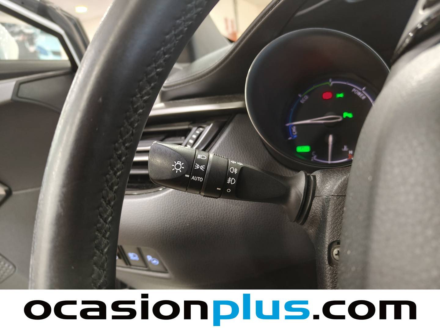 Toyota C-HR Toyota C-HR 1.8 125H Advance (122 CV) de segunda mano