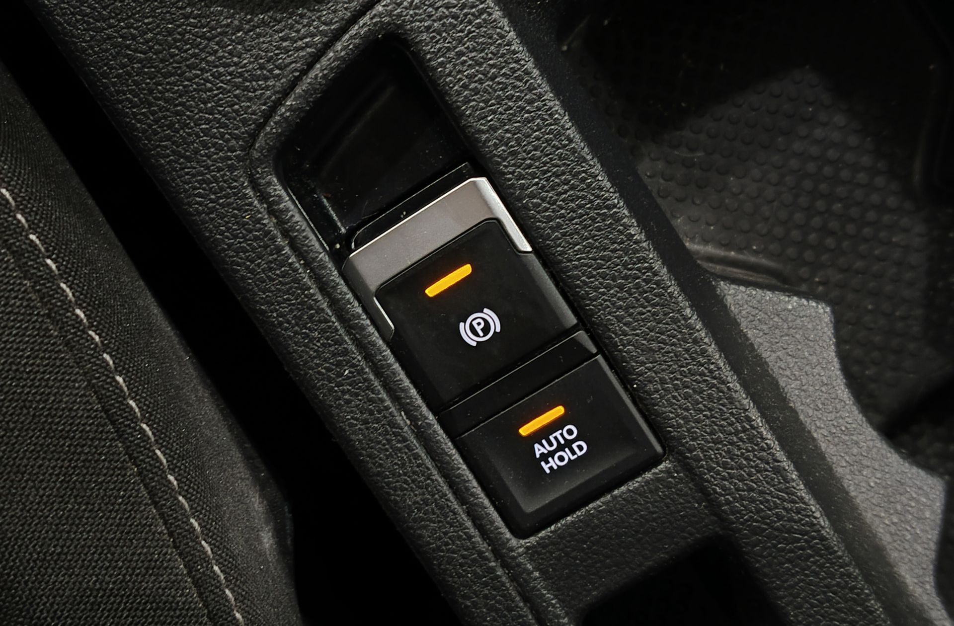 Volkswagen T-Roc Life 1.0 TSI - foto 30