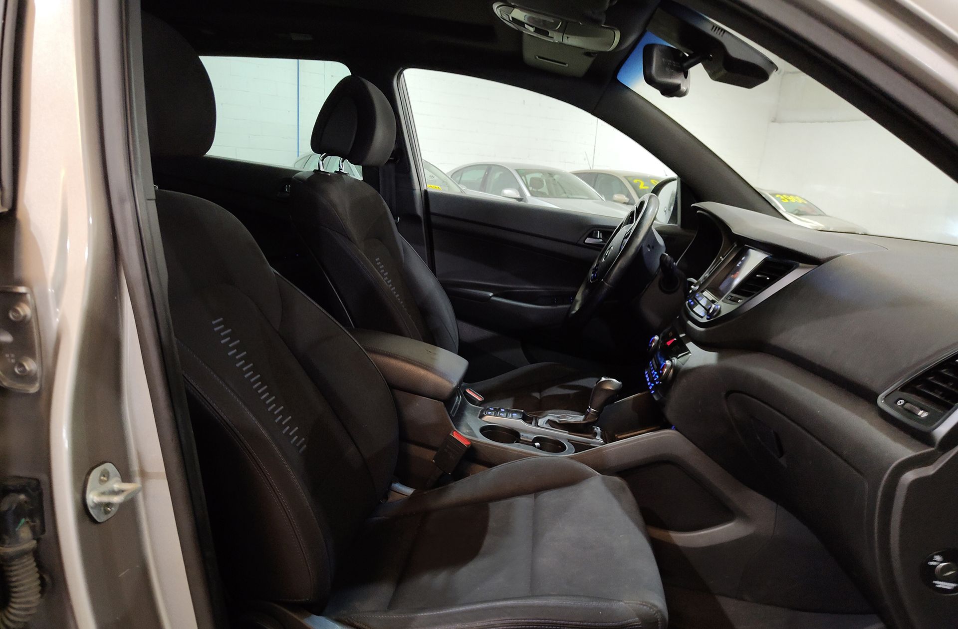 Hyundai Tucson 1.6 T-GDi BlueDrive Go! Sky DCT 4x2 - foto 17