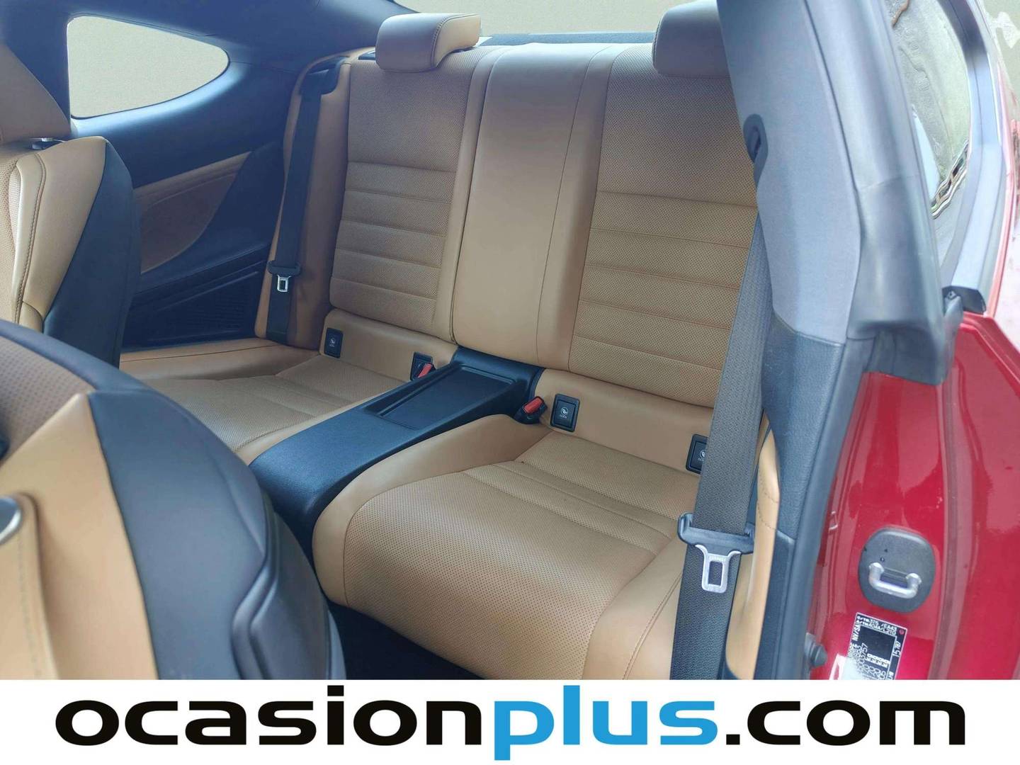Foto asientos traseros Lexus RC Lexus RC RC 300h Executive Navi NEDC (223 CV)