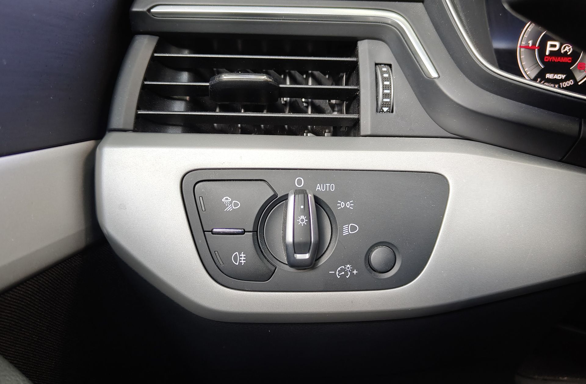 Audi A4 S line 40 TDI quattro S tronic - foto 14