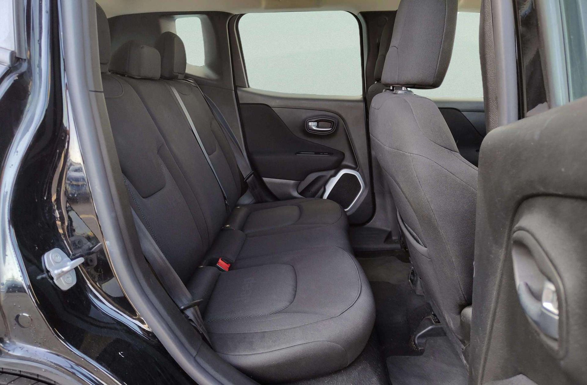 Jeep Renegade 1.4 MultiAir Longitude 4x2 - foto 16