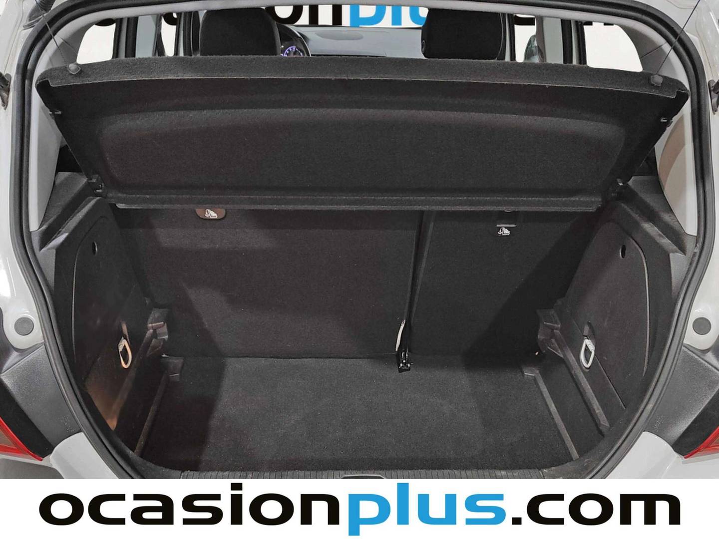 Fotos maletero Opel Corsa Opel Corsa 1.4 Selective (90 CV)