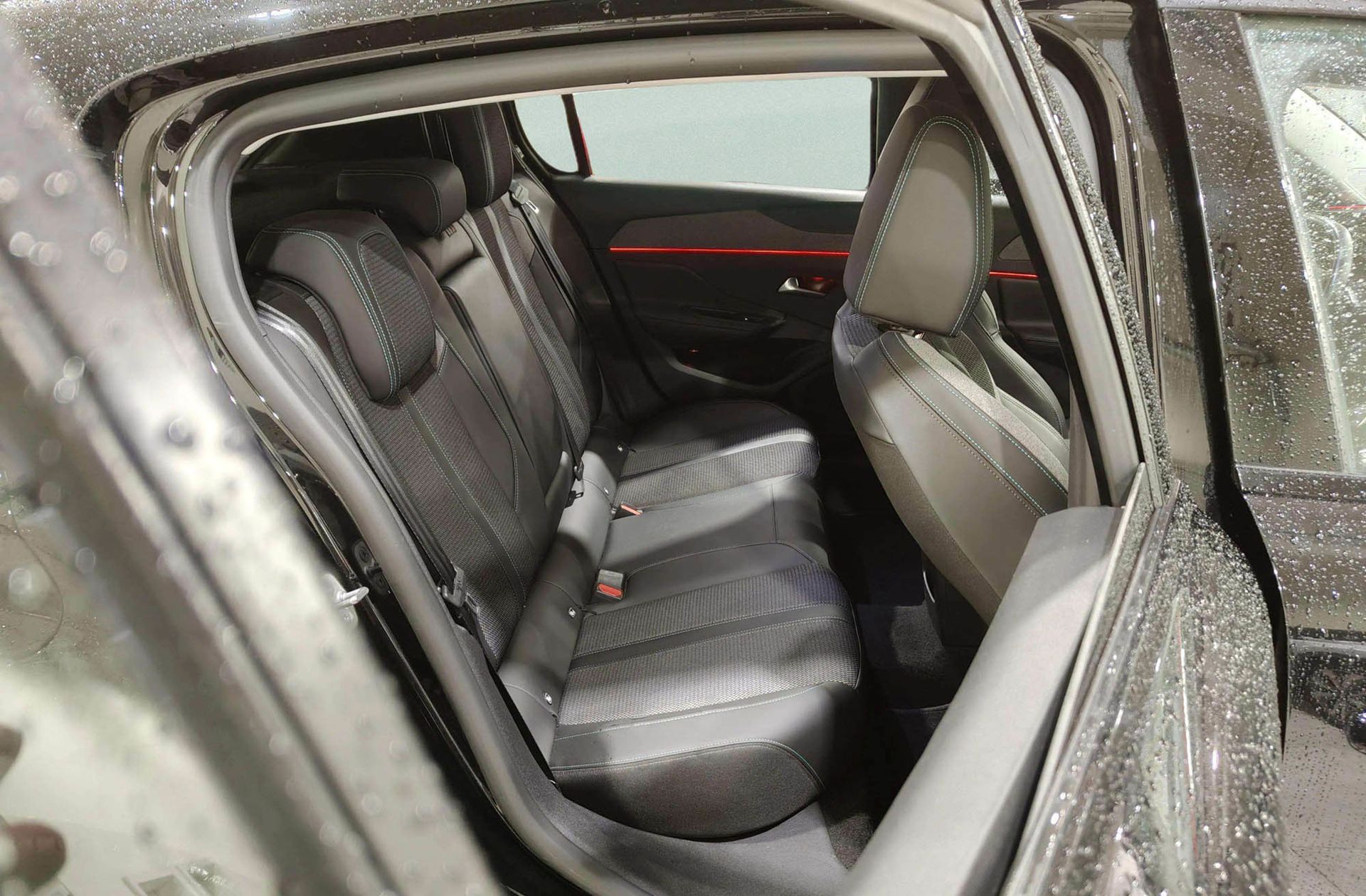 Peugeot 308 PureTech 130 Allure Pack - foto 19