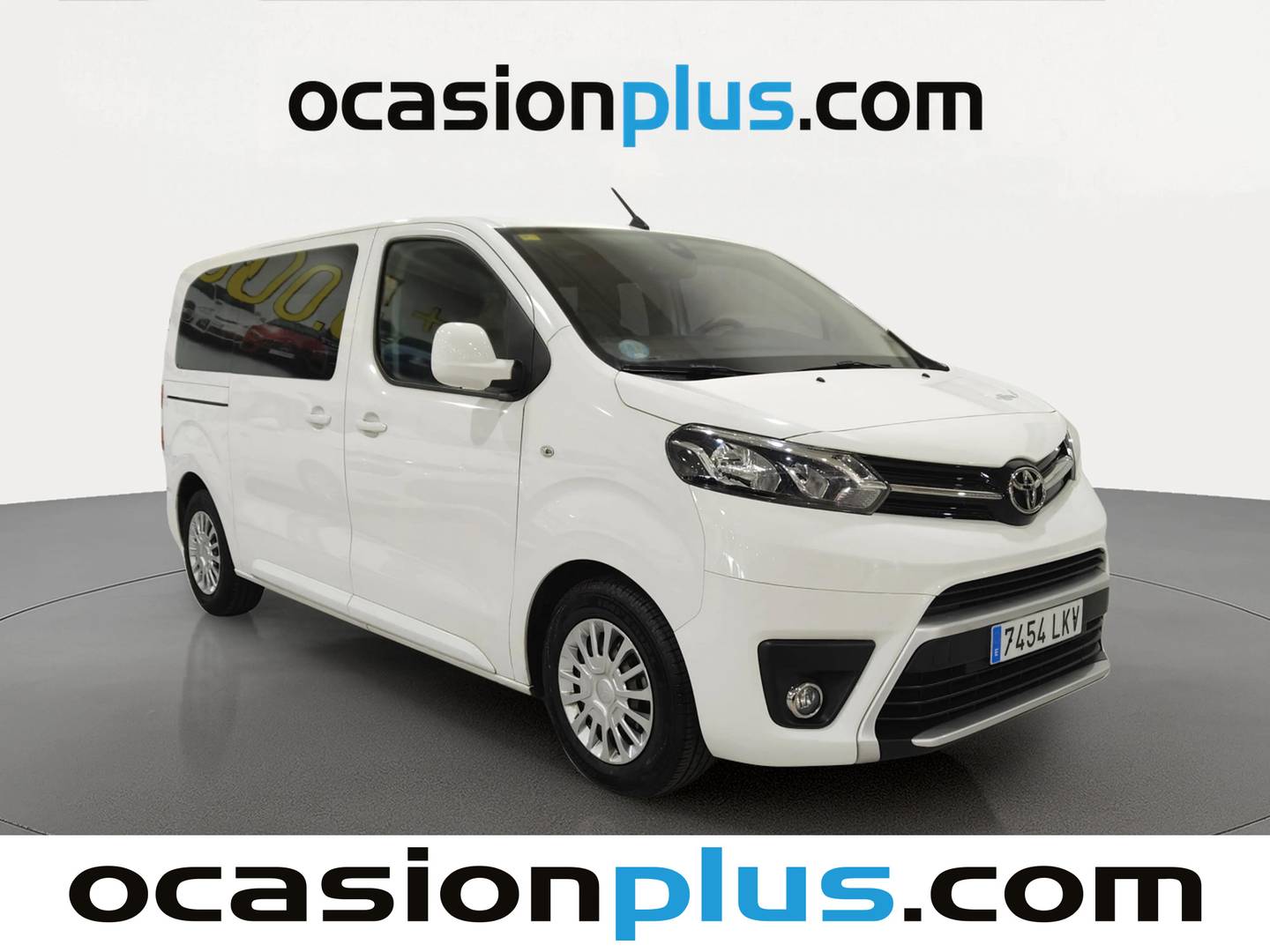 Foto delantera Toyota Proace Verso Toyota Proace Verso 2.0D Family Advance L1 (150 CV) 8 plazas derecha