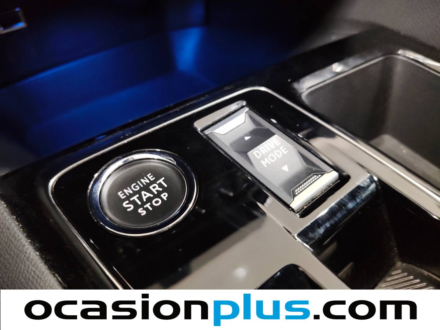 Foto Peugeot 3008 Peugeot 3008 PureTech 130 S&S GT EAT8 (130 CV)