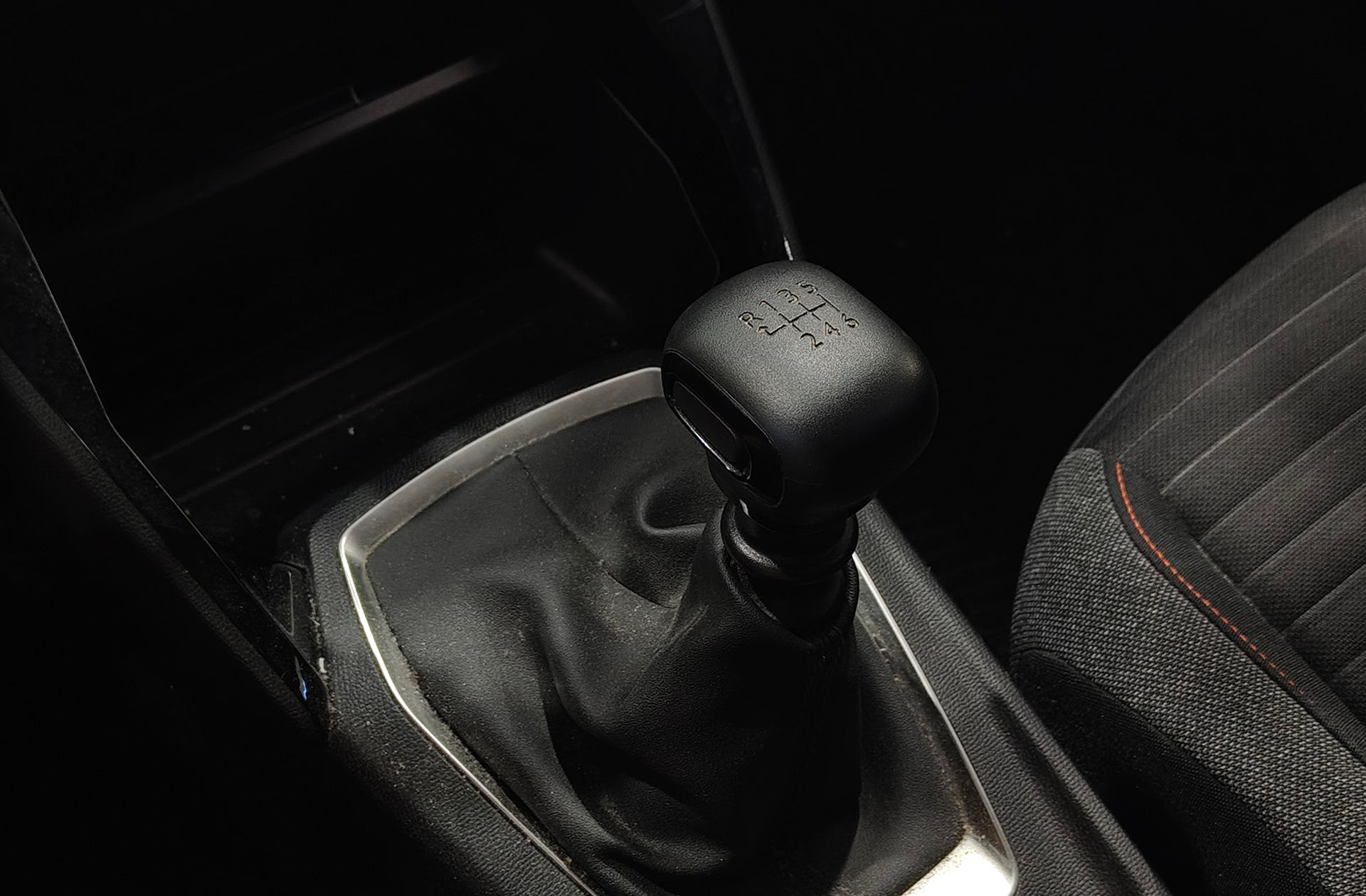 Peugeot 2008 PureTech 100 Active Pack - foto 5