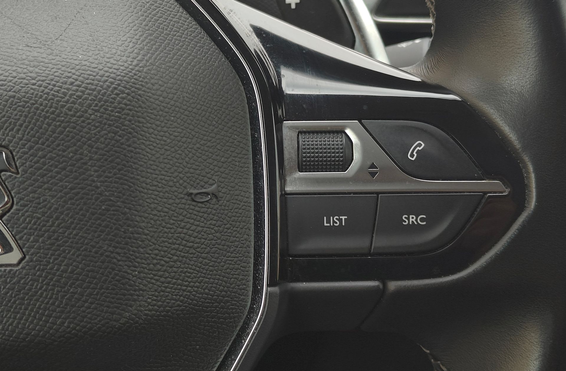 Peugeot 5008 BlueHDi 130 Allure EAT8 7 plazas - foto 34