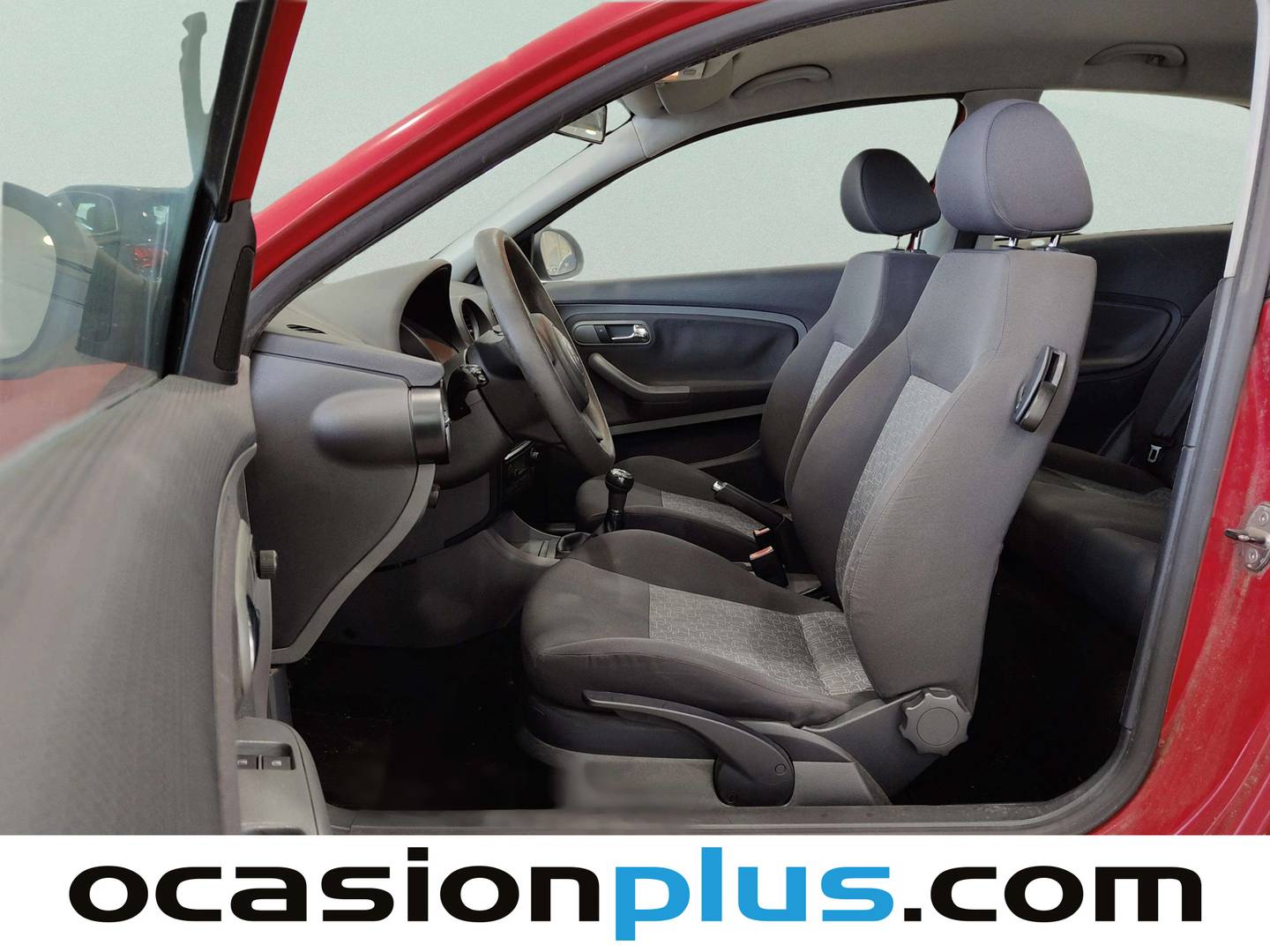 Foto asientos delanteros Seat Ibiza Seat Ibiza 1.4 TDI Reference (80 CV)