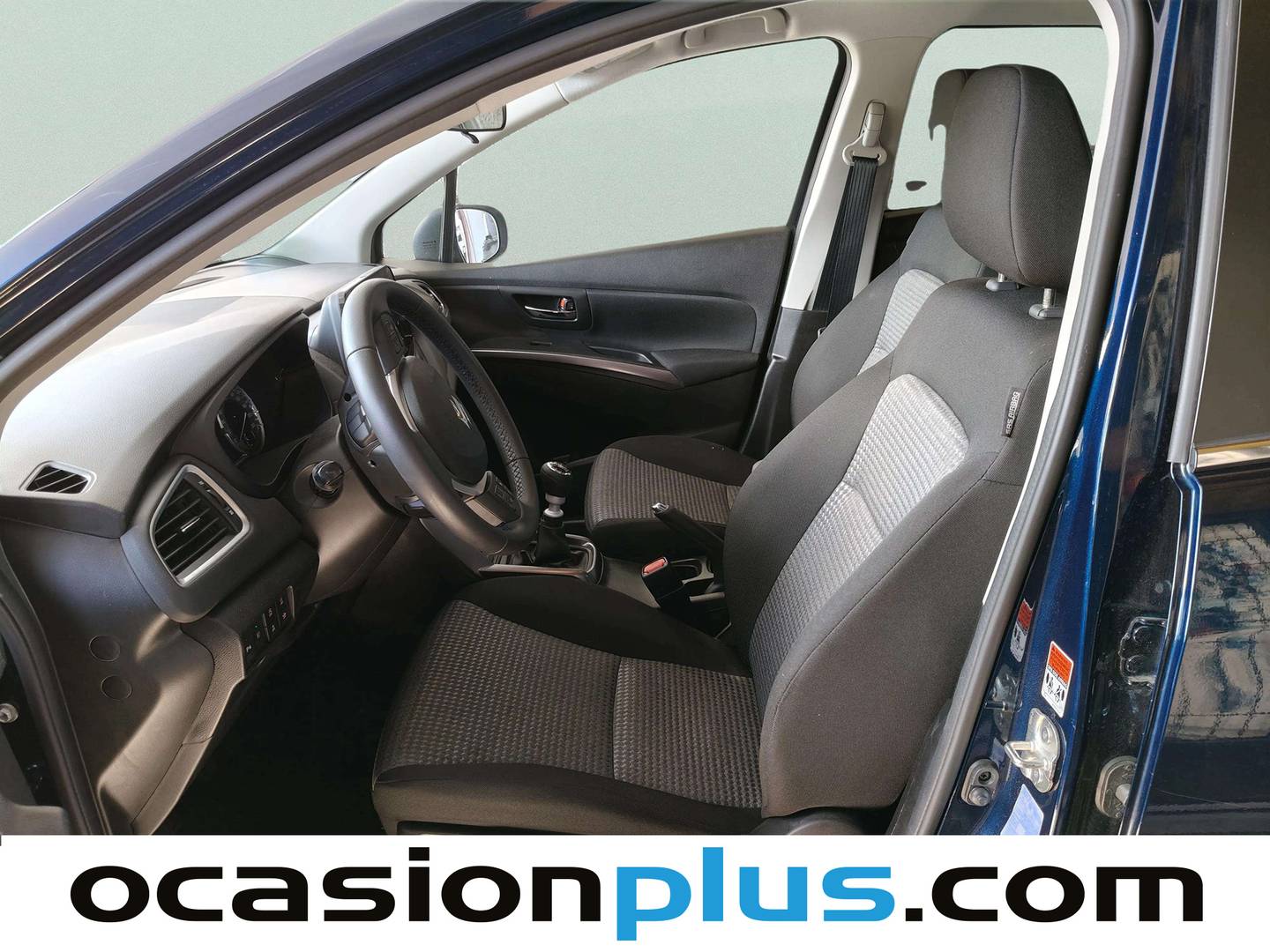 Foto asientos delanteros Suzuki S-Cross Suzuki S-Cross 1.4T Mild Hybrid S2 (129 CV)