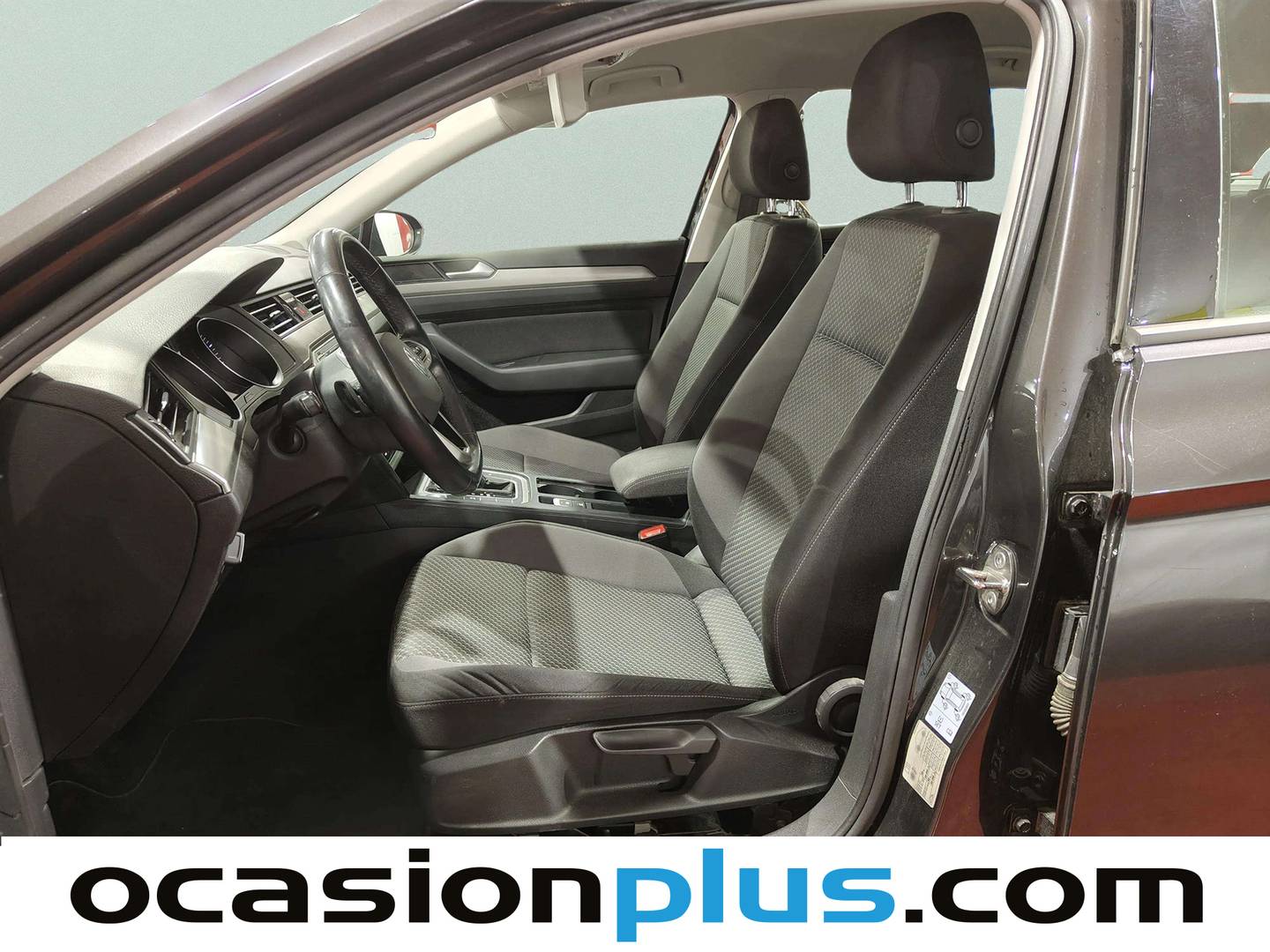 Foto asientos delanteros Volkswagen Passat Volkswagen Passat Variant Variant Business 2.0 TDI 90 kW (122 CV) DSG