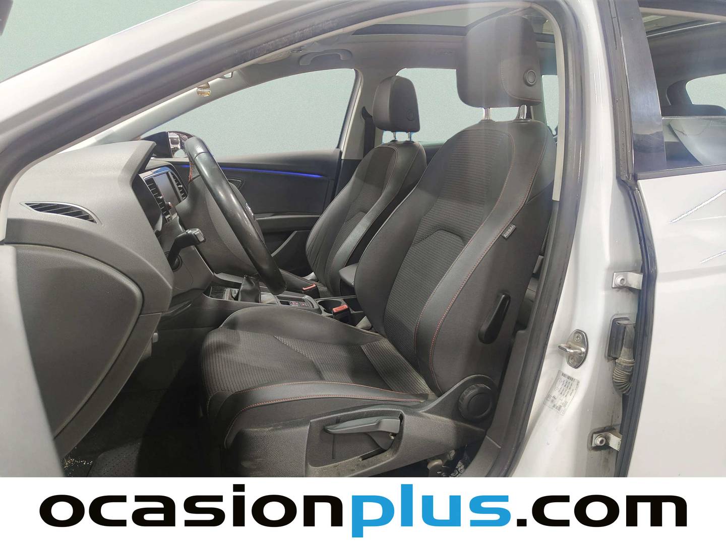 Foto asientos delanteros Seat León Seat León ST 2.0 TDI S&S FR (184 CV)