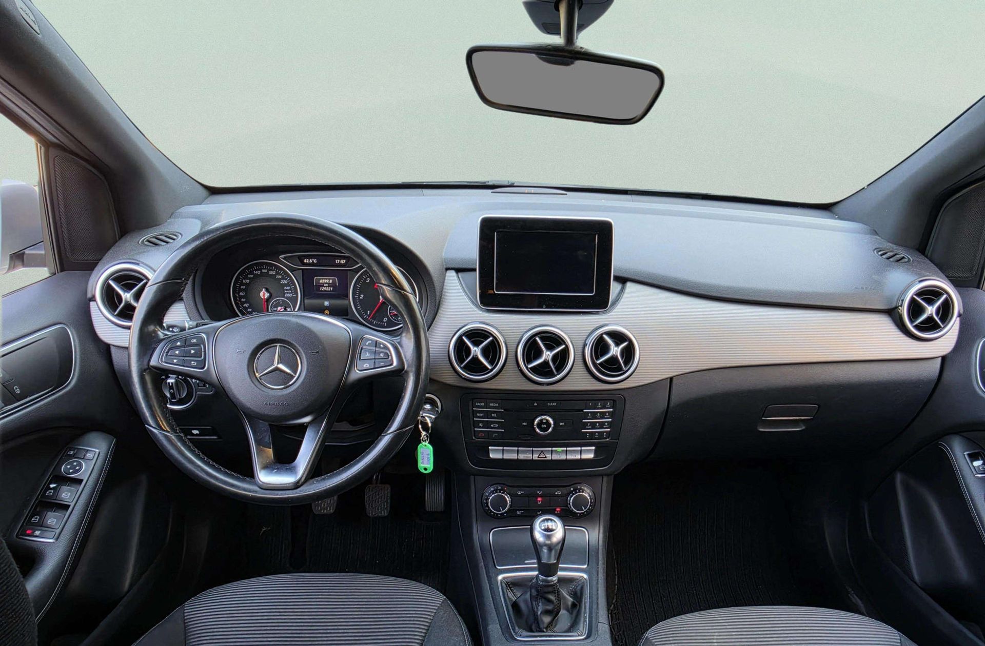 Mercedes-Benz Clase B 200 CDI - foto 6