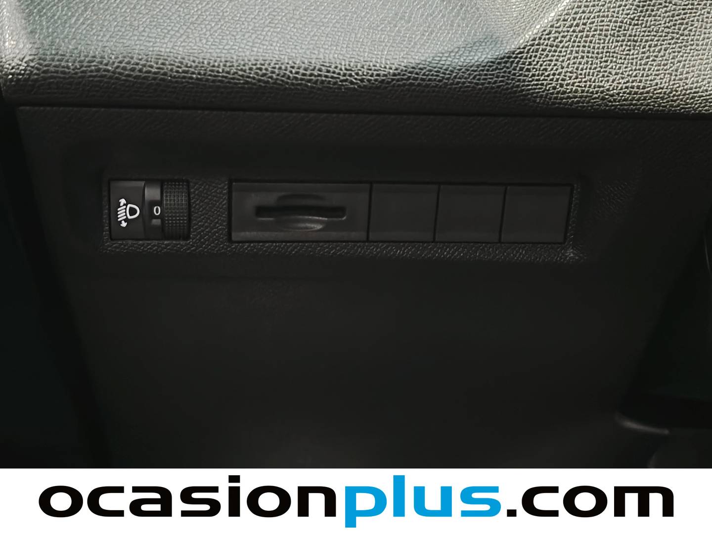 Foto Peugeot 308 Peugeot 308 Allure Hybrid eDCS6 (136 CV)