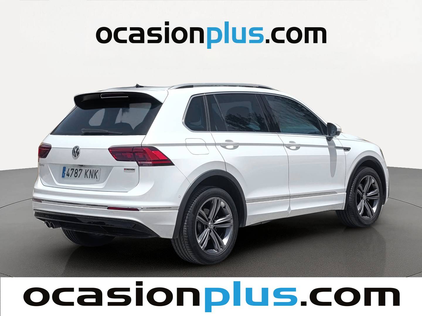 Foto trasera Volkswagen Tiguan Volkswagen Tiguan Sport 1.4 TSI 4Motion (150 CV) DSG Pack R Line derecha