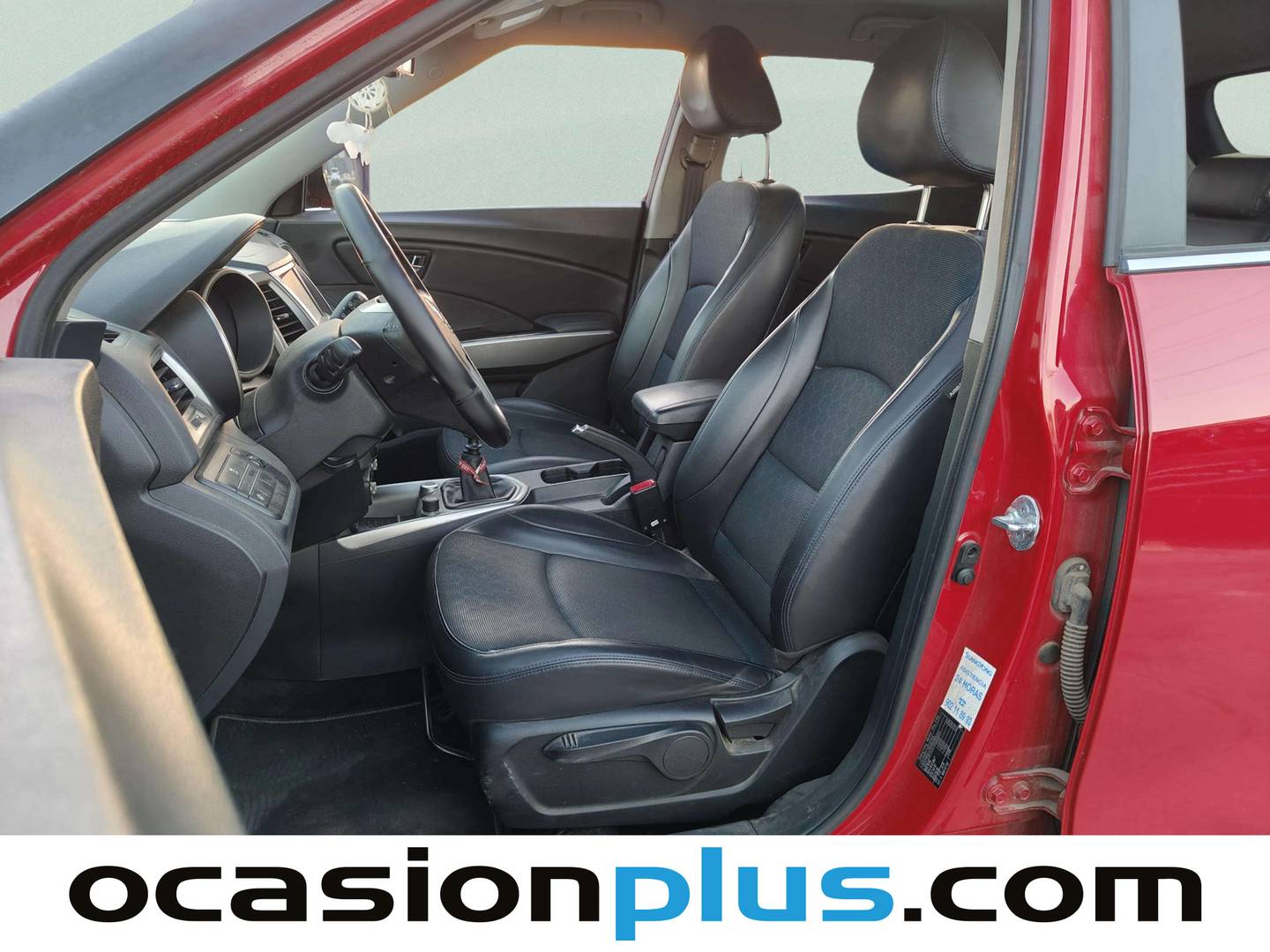 Foto SsangYong Tivoli Ssangyong Tivoli D16T Limited 4x2 (115 CV)