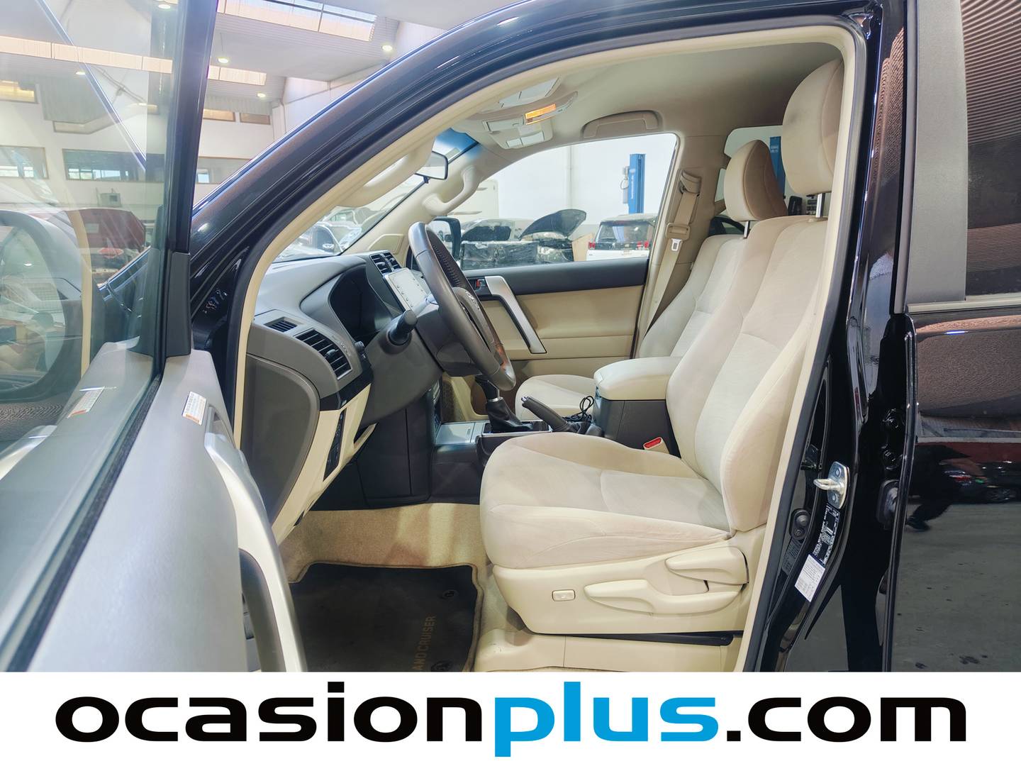Foto asientos traseros Toyota Land Cruiser Toyota Land Cruiser 2.8 D-4D VX Auto (204 CV) 7 PLAZAS