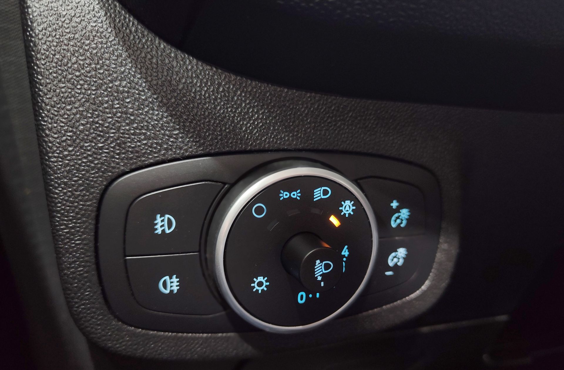 Ford Fiesta 1.1 Ti-VCT Trend - foto 30
