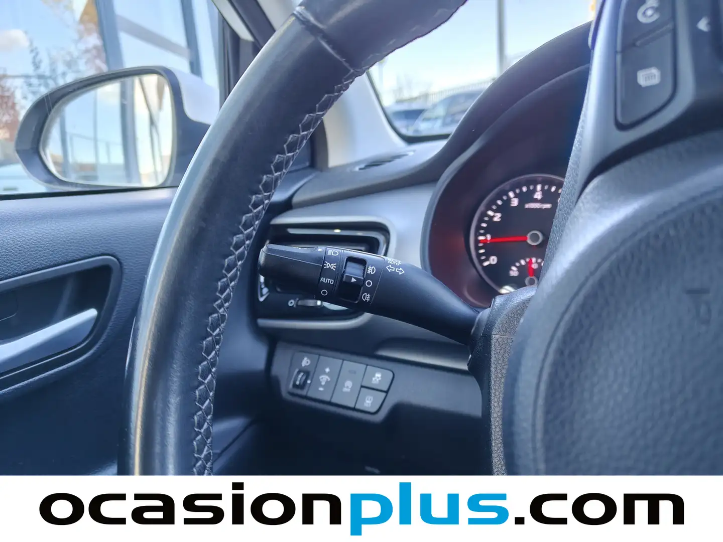 Foto KIA Stonic Kia Stonic 1.0 T-GDi MHEV Drive (100 CV)