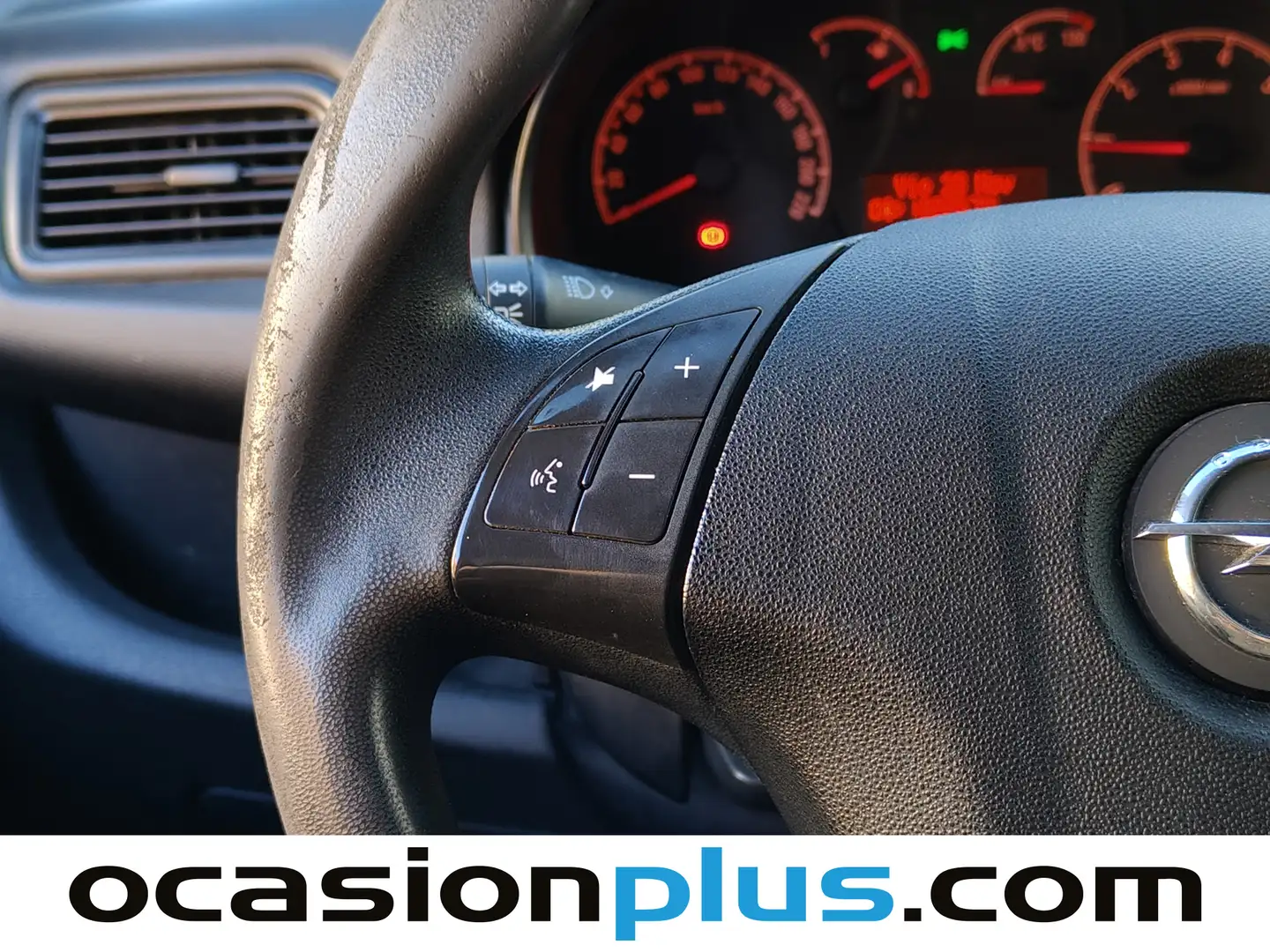 Foto Opel Combo Opel Combo Tour Tour 1.3 CDTI Expression L1H1 (95 CV)