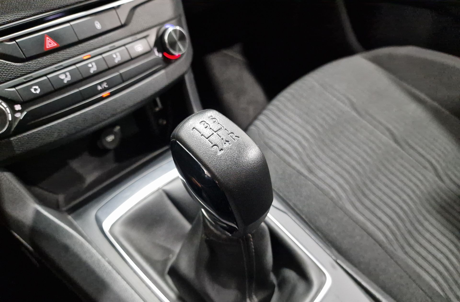 Peugeot 308 1.6 HDi FAP Access - foto 5