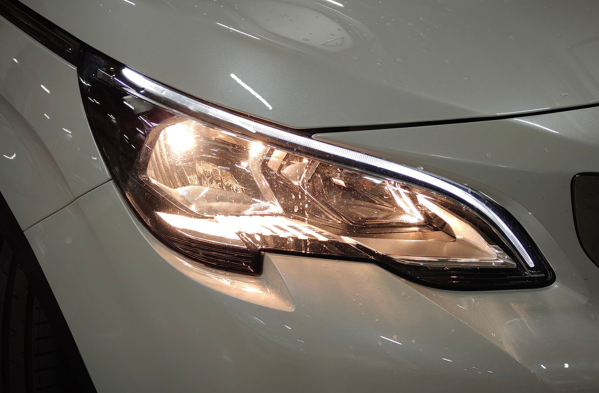 Peugeot 3008 PureTech 130 Allure - foto 16