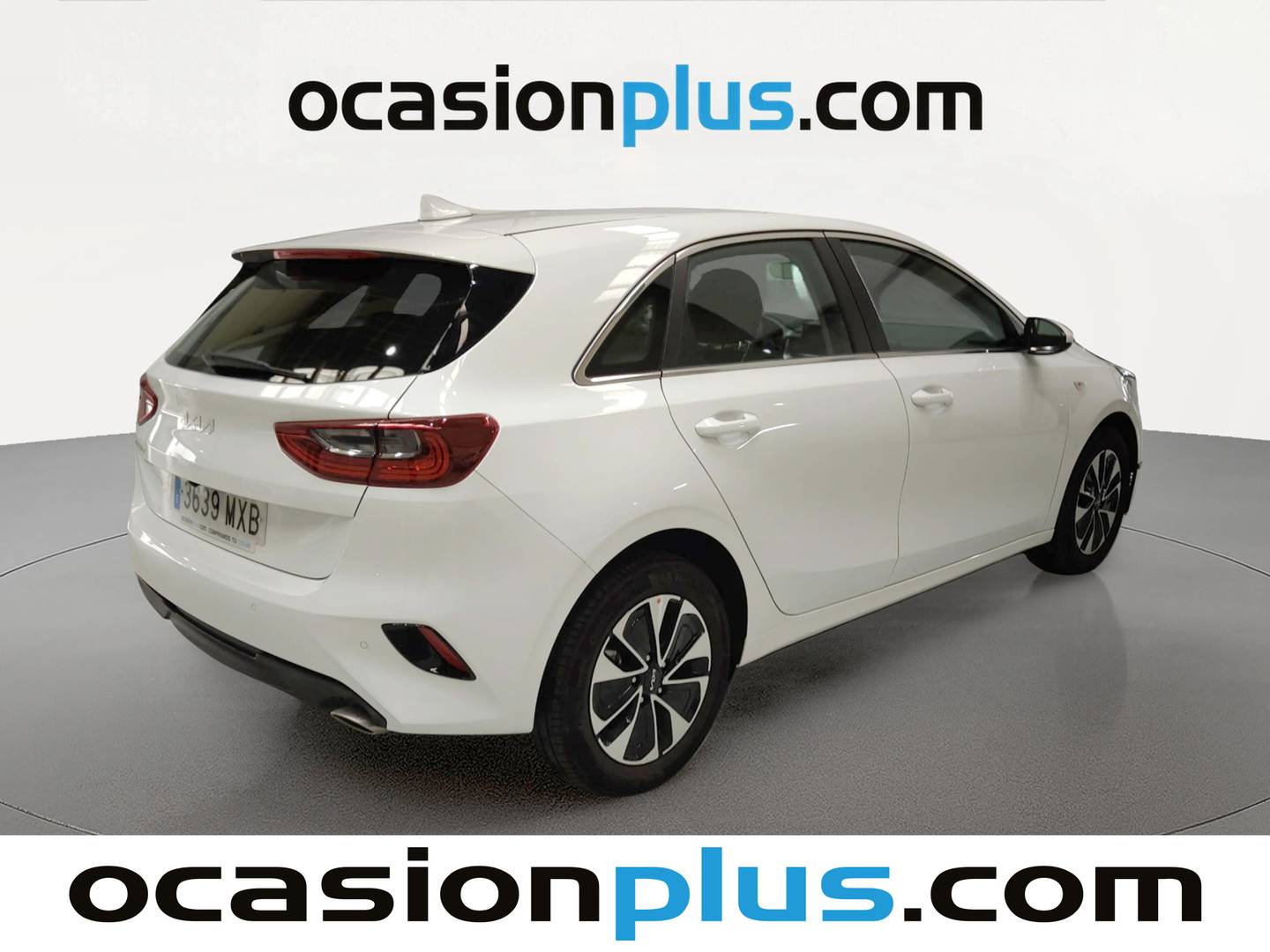 Foto trasera KIA Ceed KIA Ceed 1.5 MHEV Drive DCT (140 CV) derecha