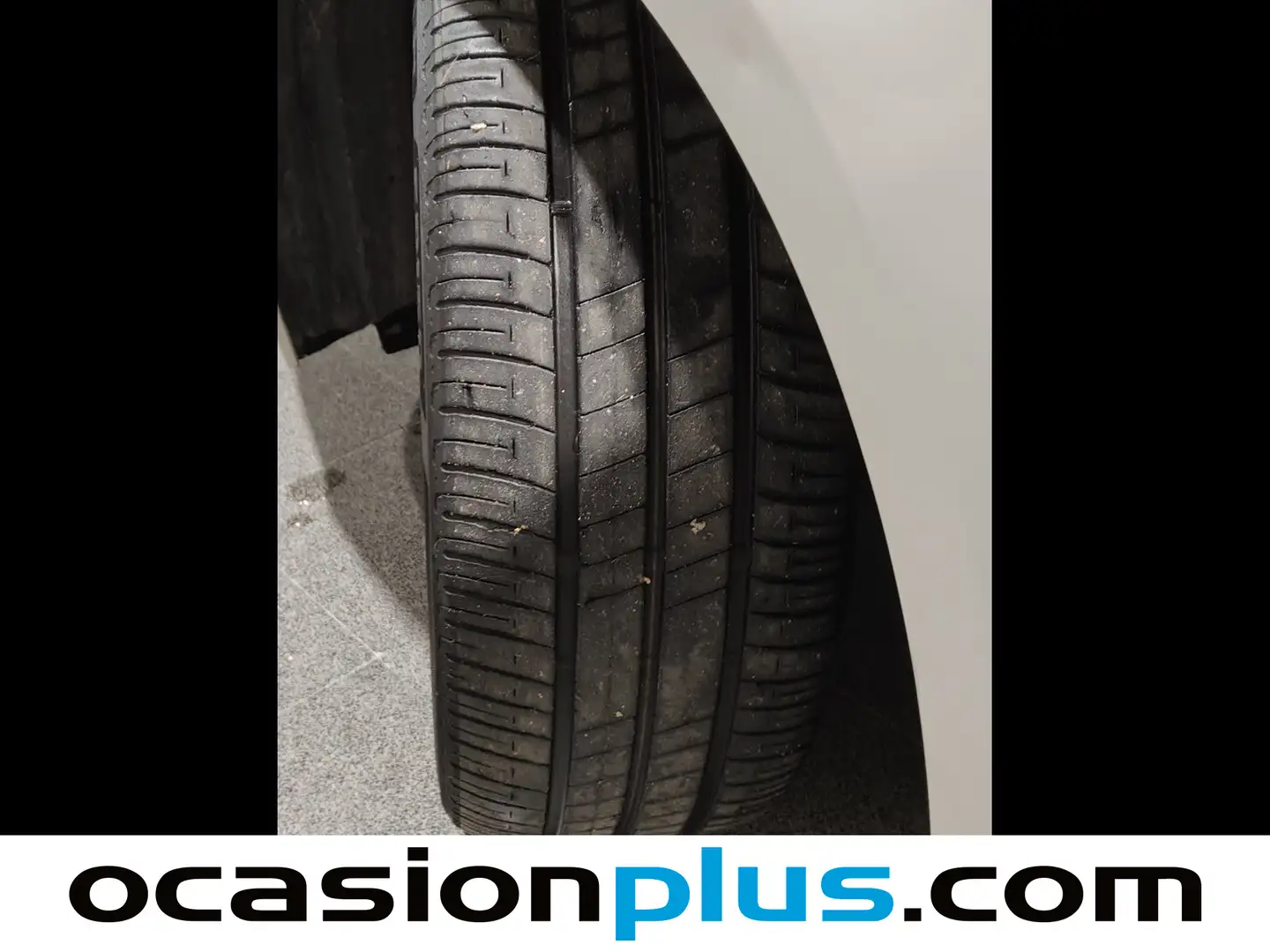 Foto Toyota Corolla Toyota Corolla 125H Business E-CVT (122 CV)