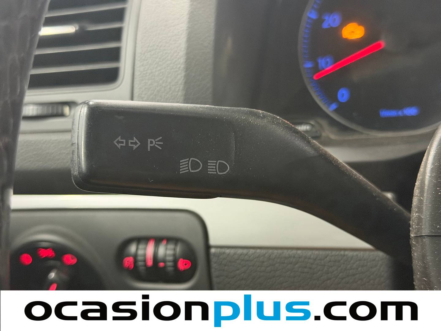 Extras y acabados del Volkswagen Golf Volkswagen Golf Sportline 1.6 FSI (115 CV)