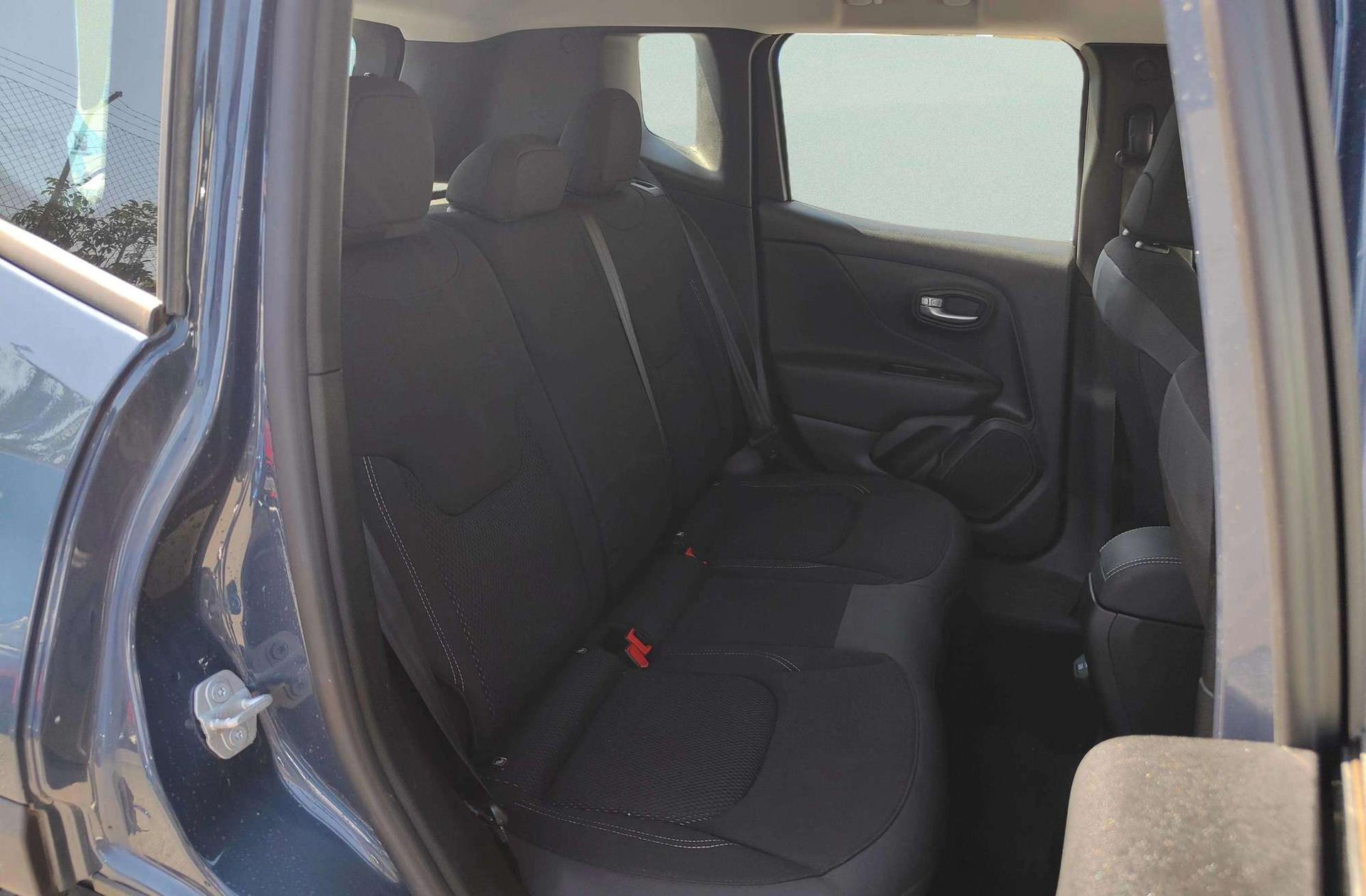 Jeep Renegade eHybrid 1.5 Limited ATX - foto 20