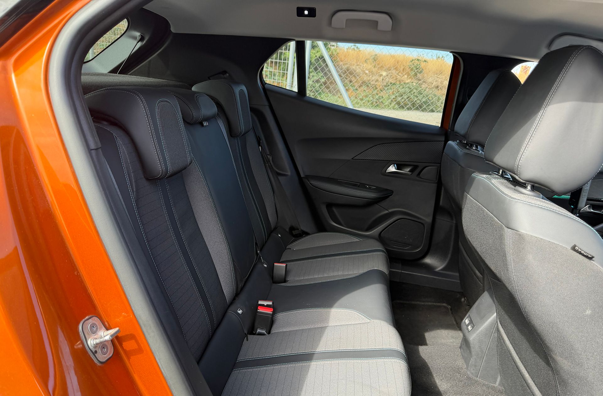 Peugeot 2008 PureTech 100 Allure Pack - foto 16