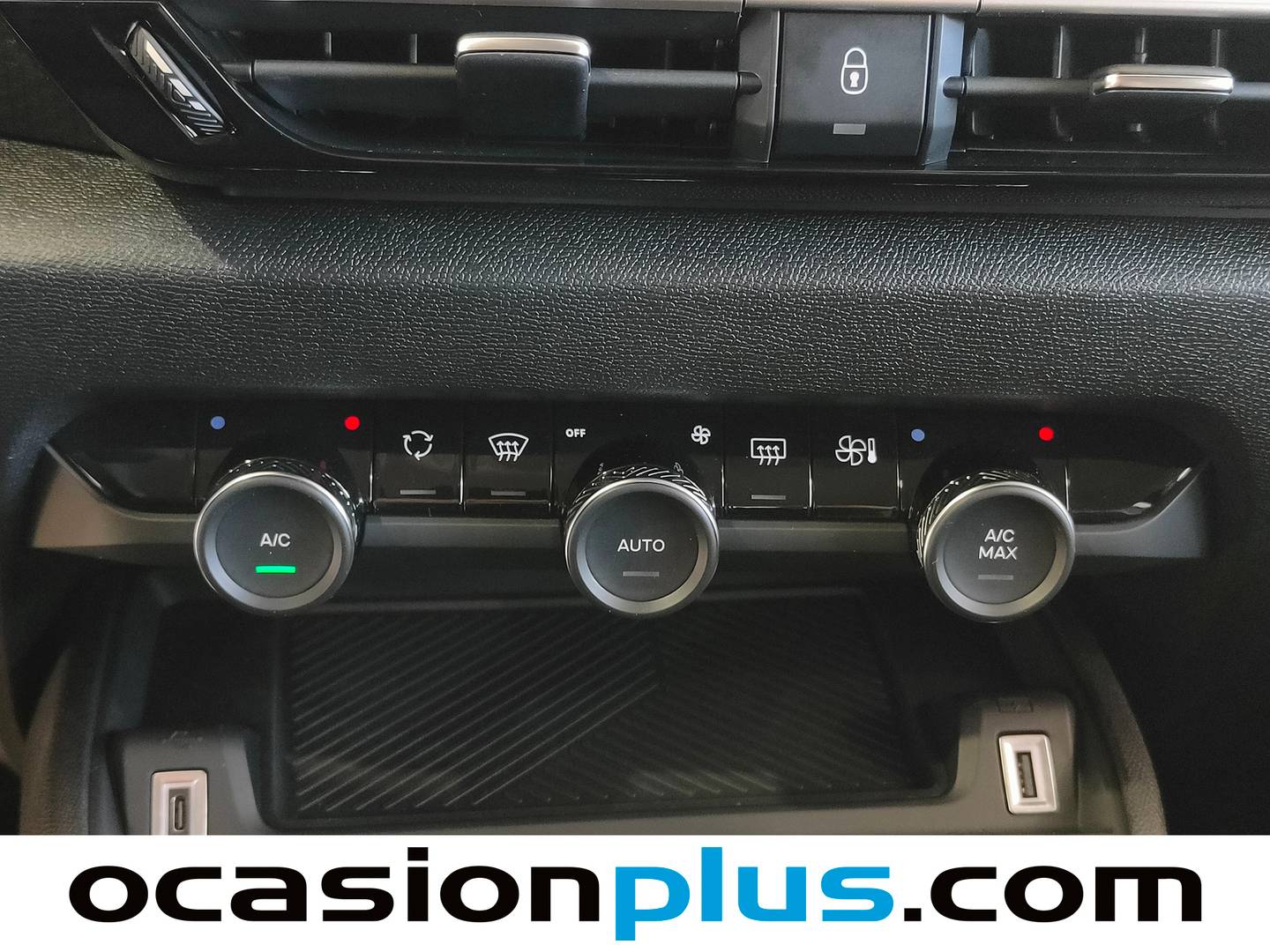 Citroën C4 Citroën C4 Hybrid 145 Business Edition e-DCS6 (145 CV) automático