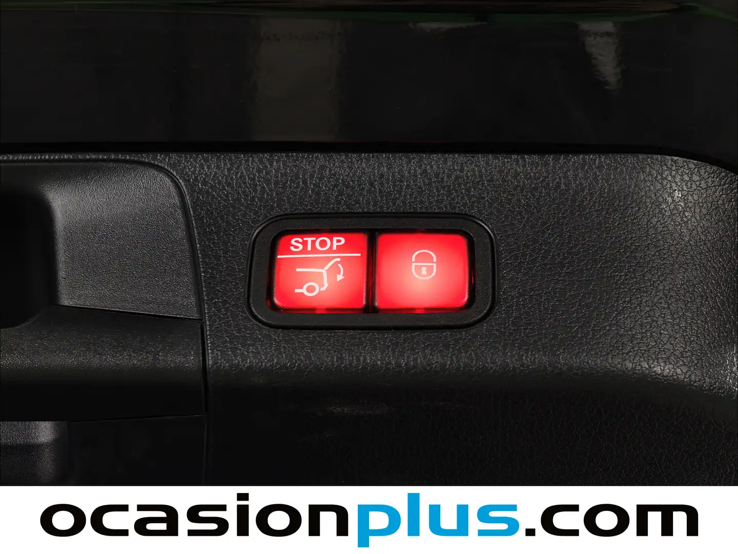 Foto Mercedes GLB Mercedes-Benz GLB 200 d (150 CV) Pack AMG