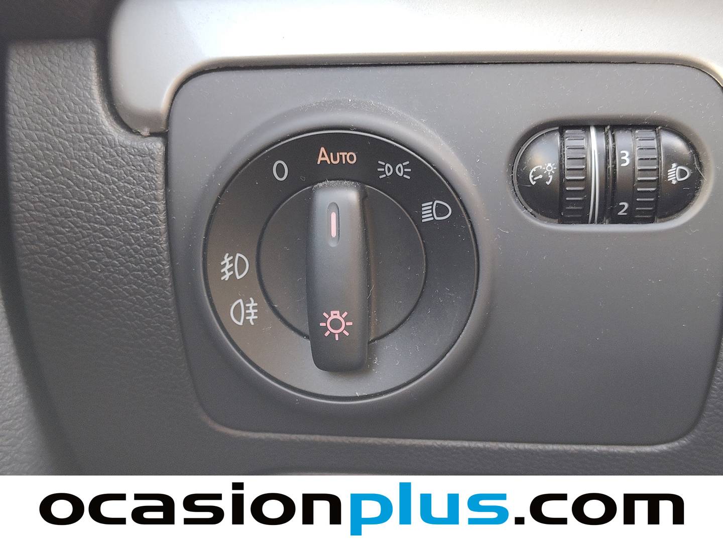 Extras y acabados del Volkswagen Golf Volkswagen Golf Advance Rabbit 1.2 TSI (105 CV)