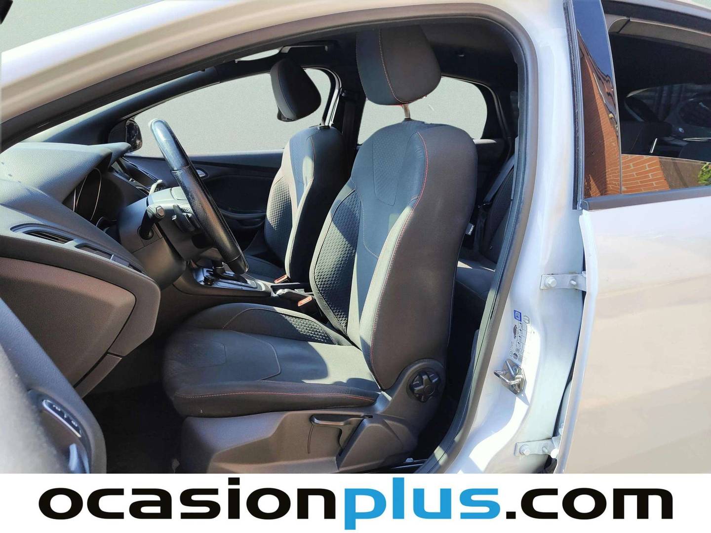 Foto asientos delanteros Ford Focus Ford Focus 1.0 Ecoboost S&S ST-Line Auto (125 CV)
