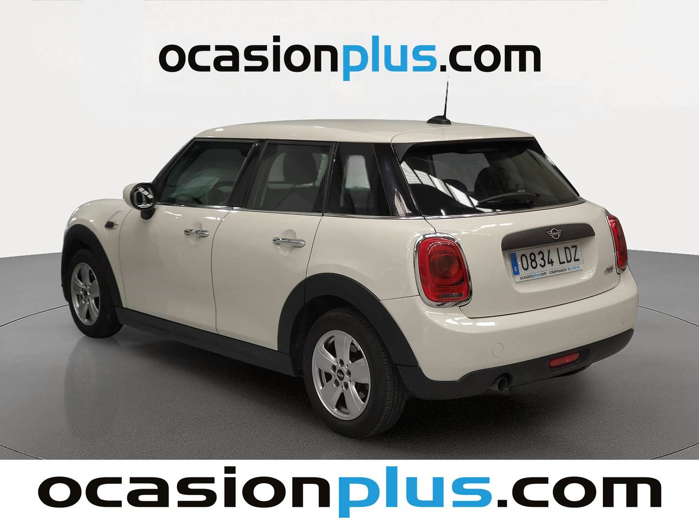 Foto delantera Mini MINI Mini MINI Cooper 5 Puertas One (102 CV) derecha