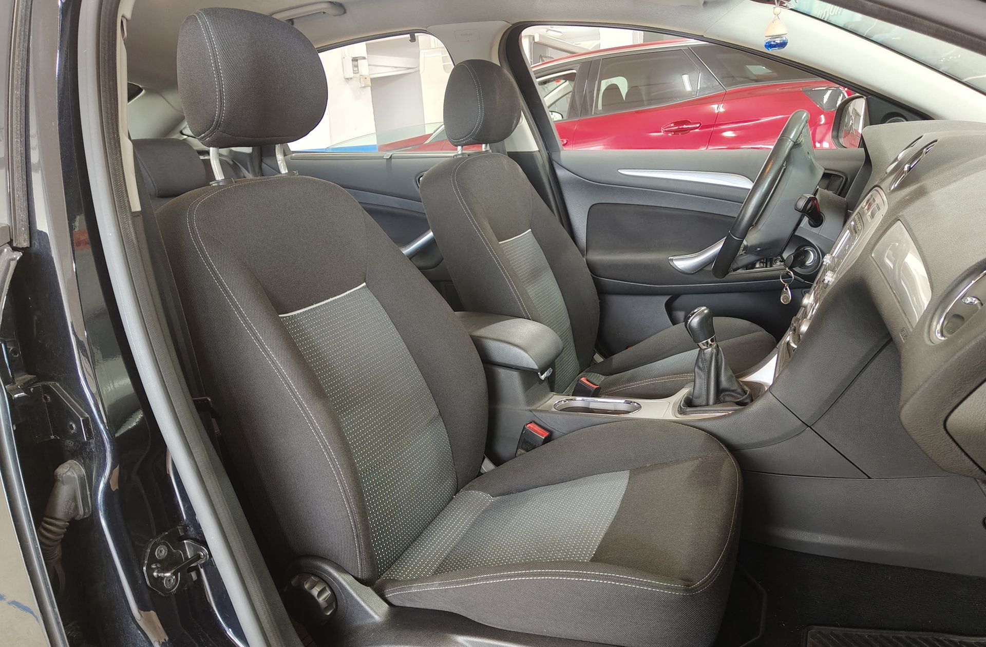 Ford Mondeo 1.8 TDCi Econetic - foto 15