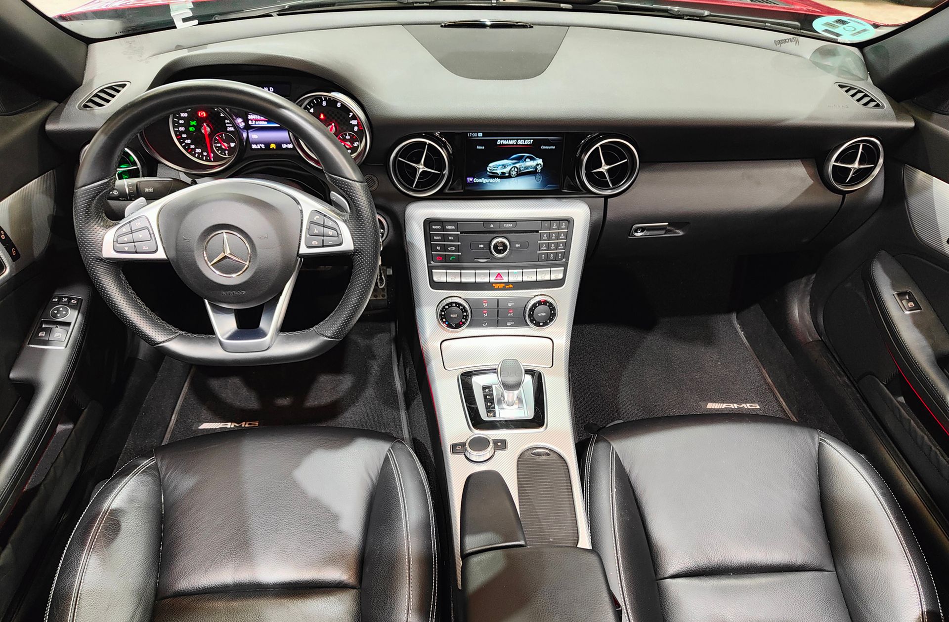 Mercedes-Benz SLC 200 Pack AMG - foto 8