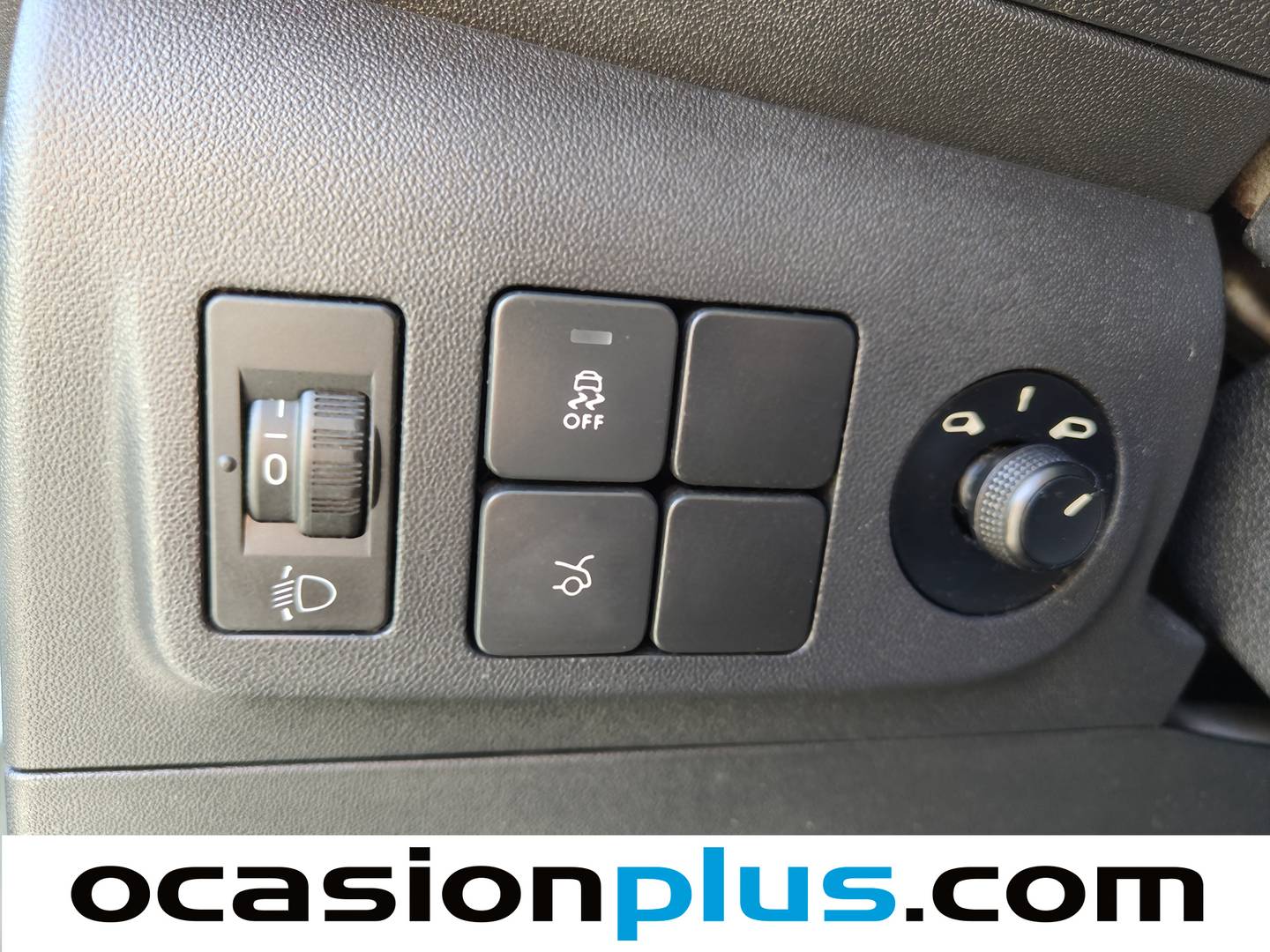 Extras y acabados del Citroën C-Elysée Citroen C-Elysee HDi 90 Seduction (92 CV)