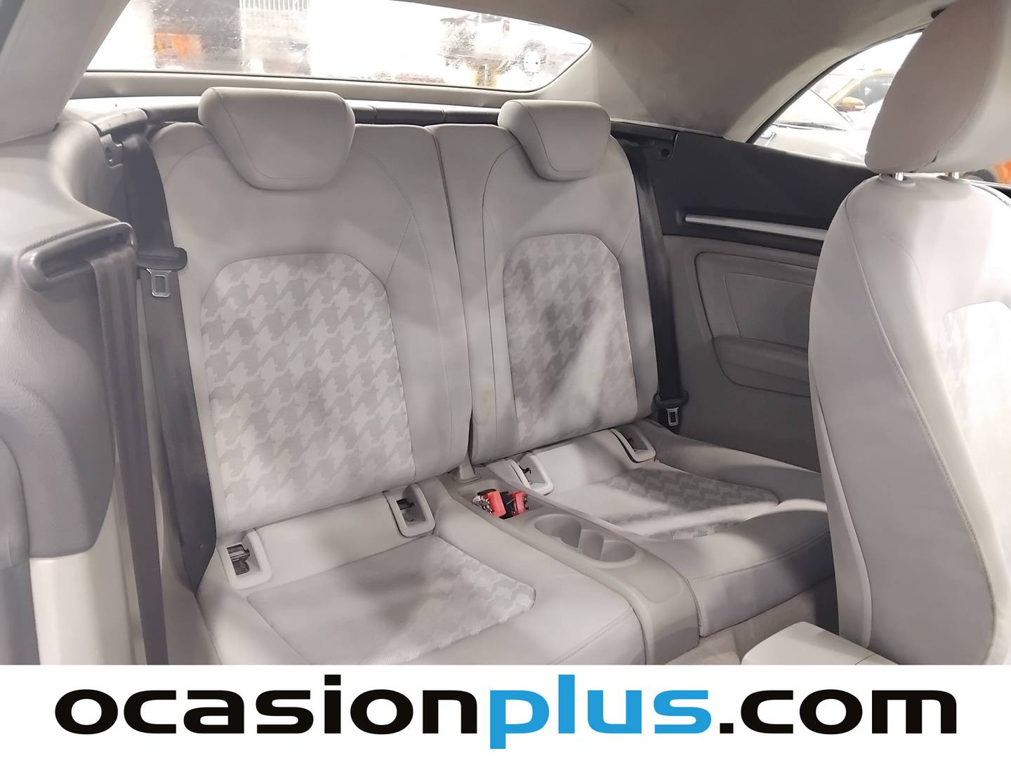 Foto asientos traseros Audi A3 Audi A3 Cabrio Attraction 1.6 TDI CD (110 CV)