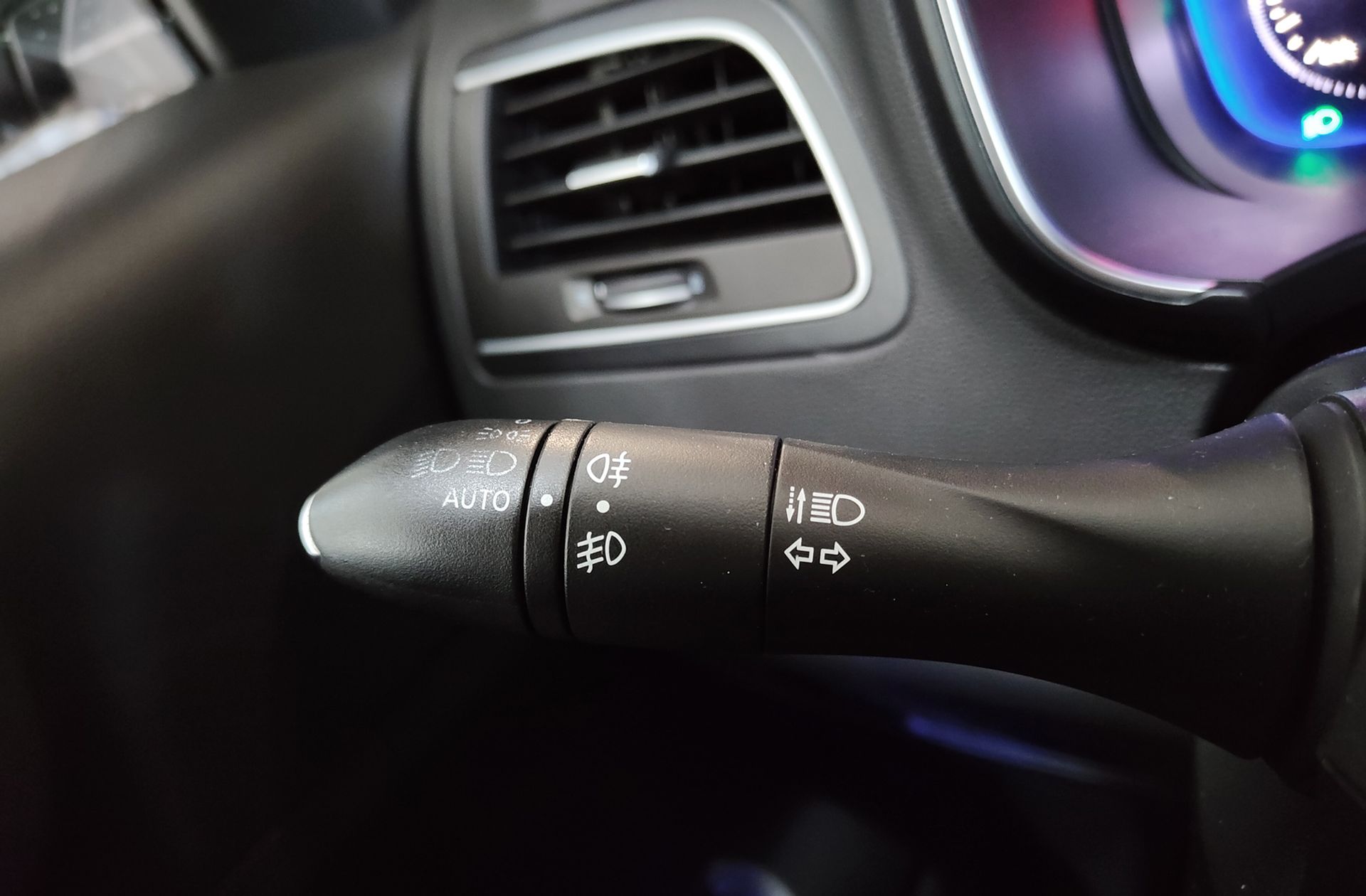 Renault Koleos Zen dCi X-Tronic - foto 23