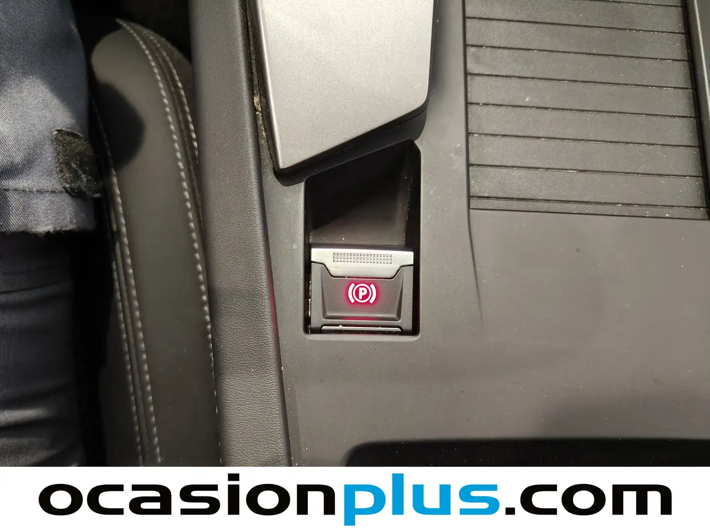 Foto Peugeot 308 Peugeot 308 GT Hybrid e-DCS6 (136 CV)