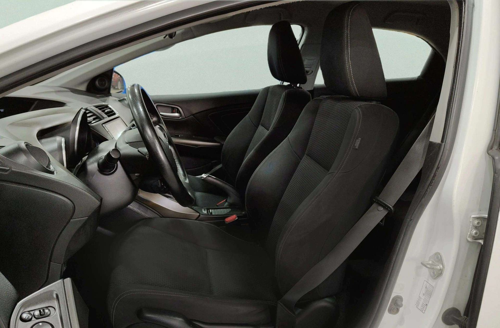 Honda Civic 1.6 i-DTEC Elegance - foto 10