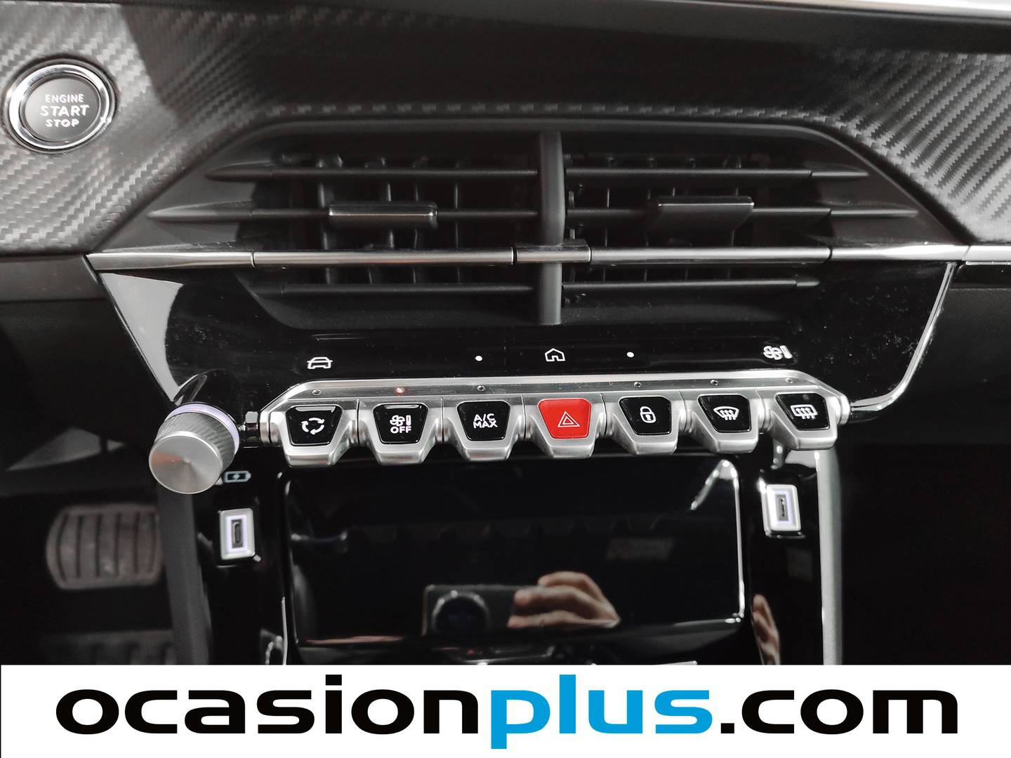 Foto Peugeot 2008 Peugeot 2008 Allure Hybrid eDCS6 (136 CV)