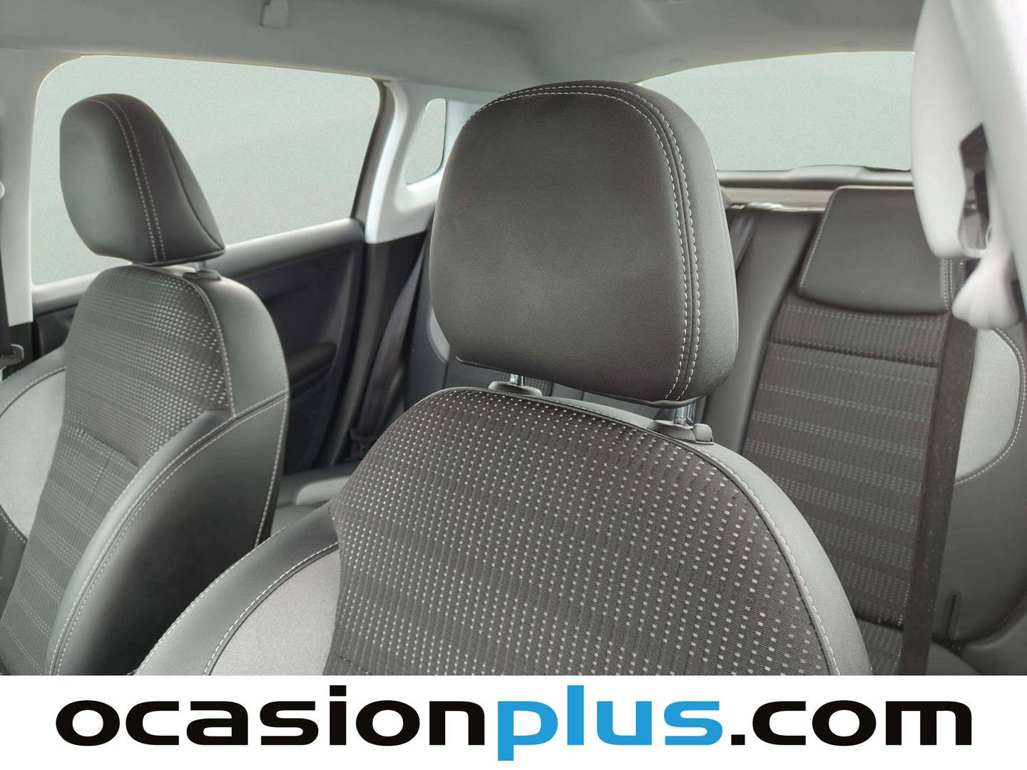 Foto Peugeot 2008 Peugeot 2008 PureTech 130 S&S Allure  (130 CV)